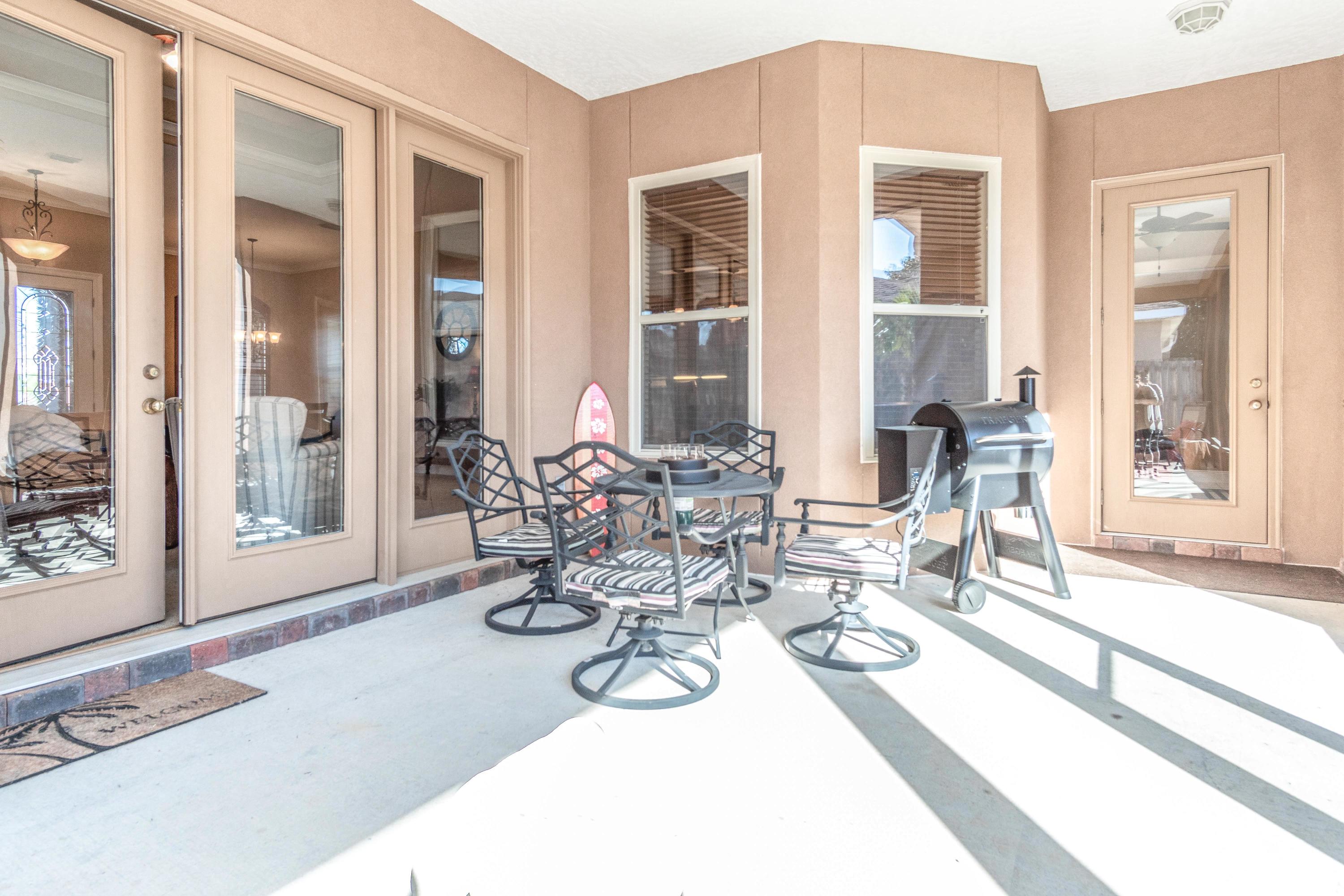 CHARDONNAY ESTATES - Residential