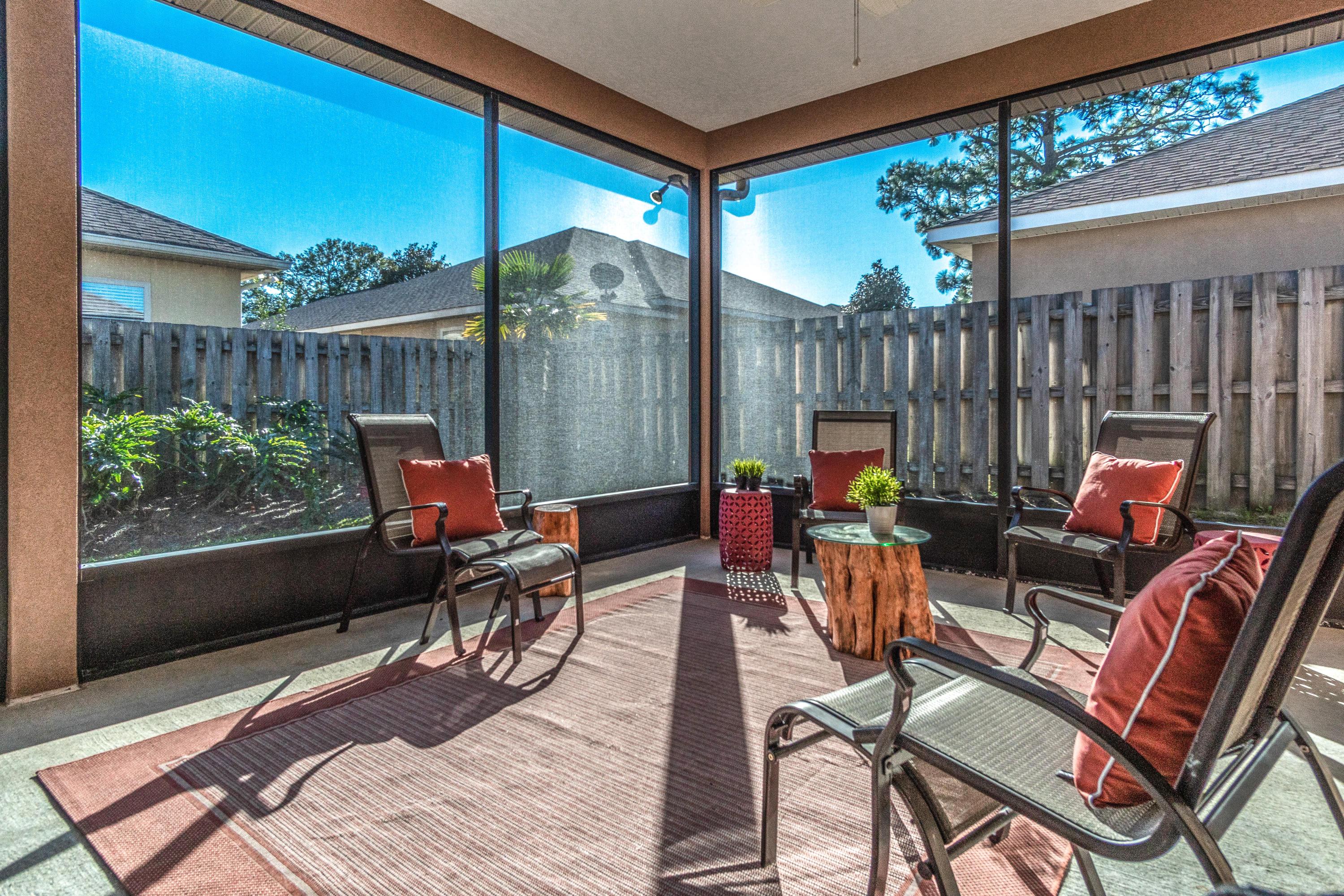 CHARDONNAY ESTATES - Residential