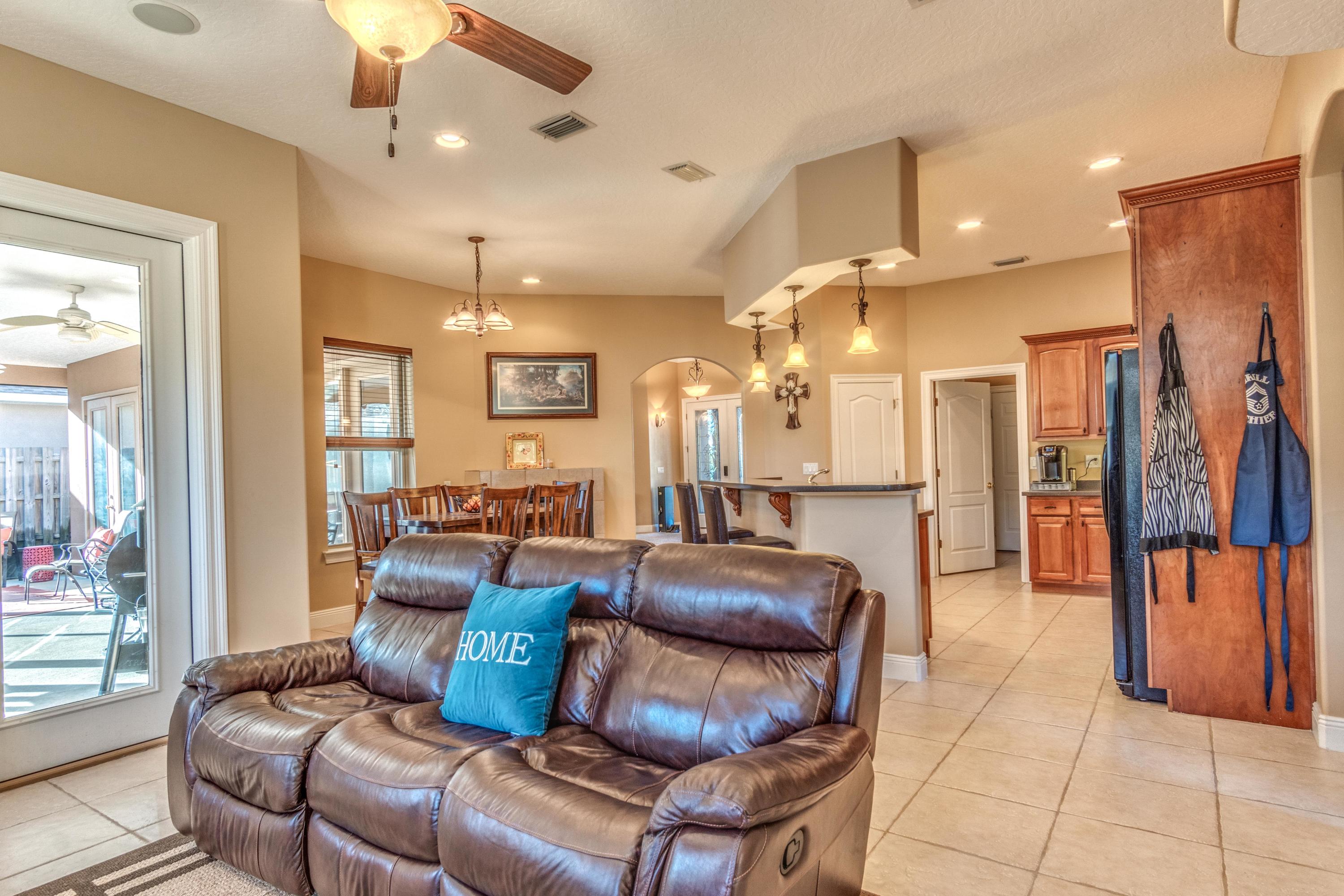 CHARDONNAY ESTATES - Residential