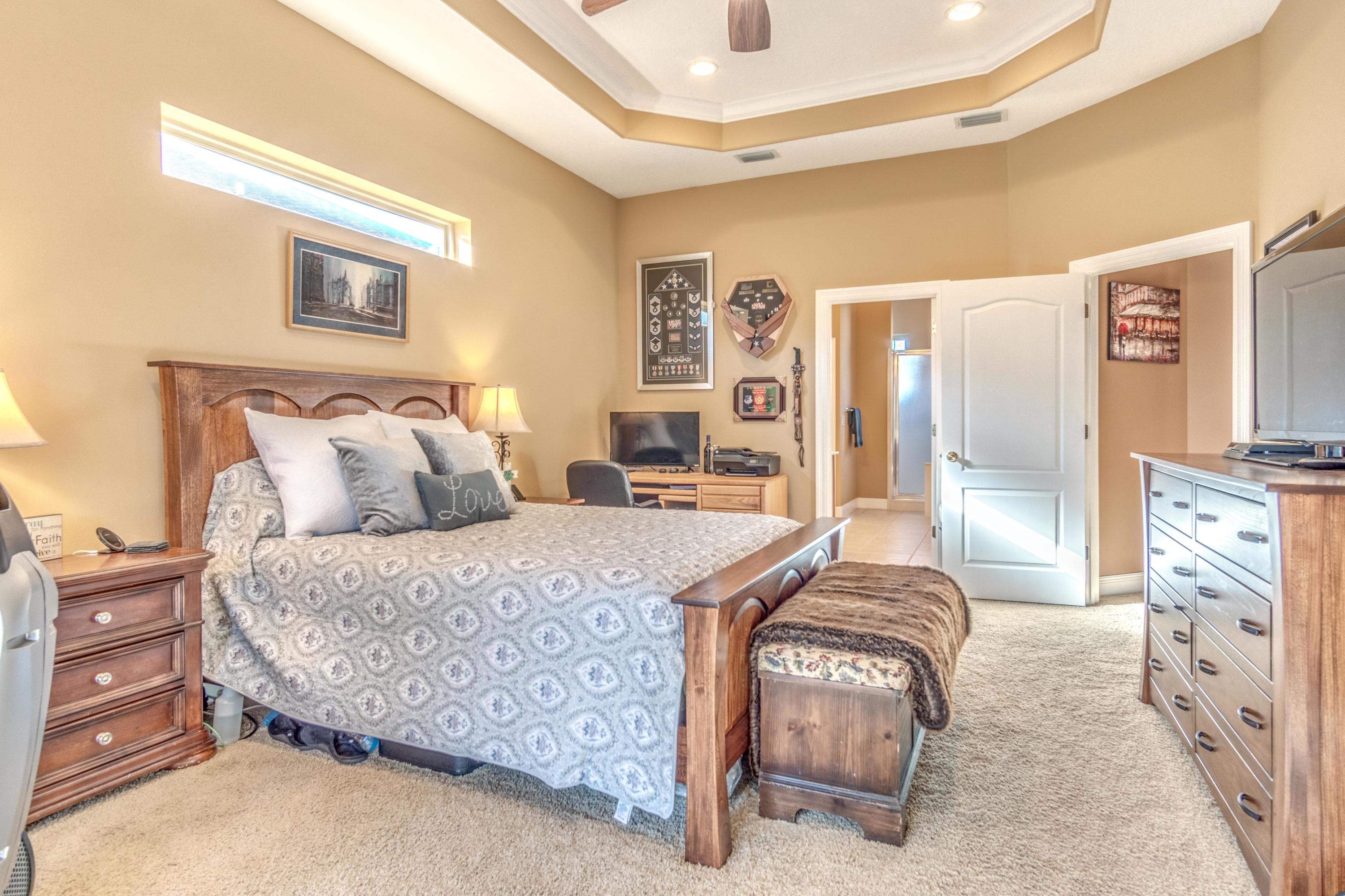 CHARDONNAY ESTATES - Residential