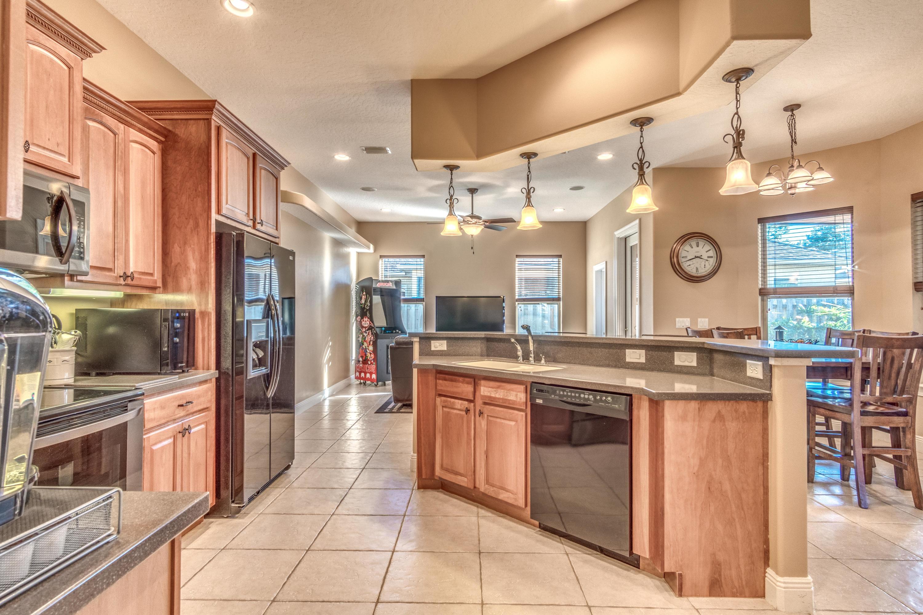 CHARDONNAY ESTATES - Residential