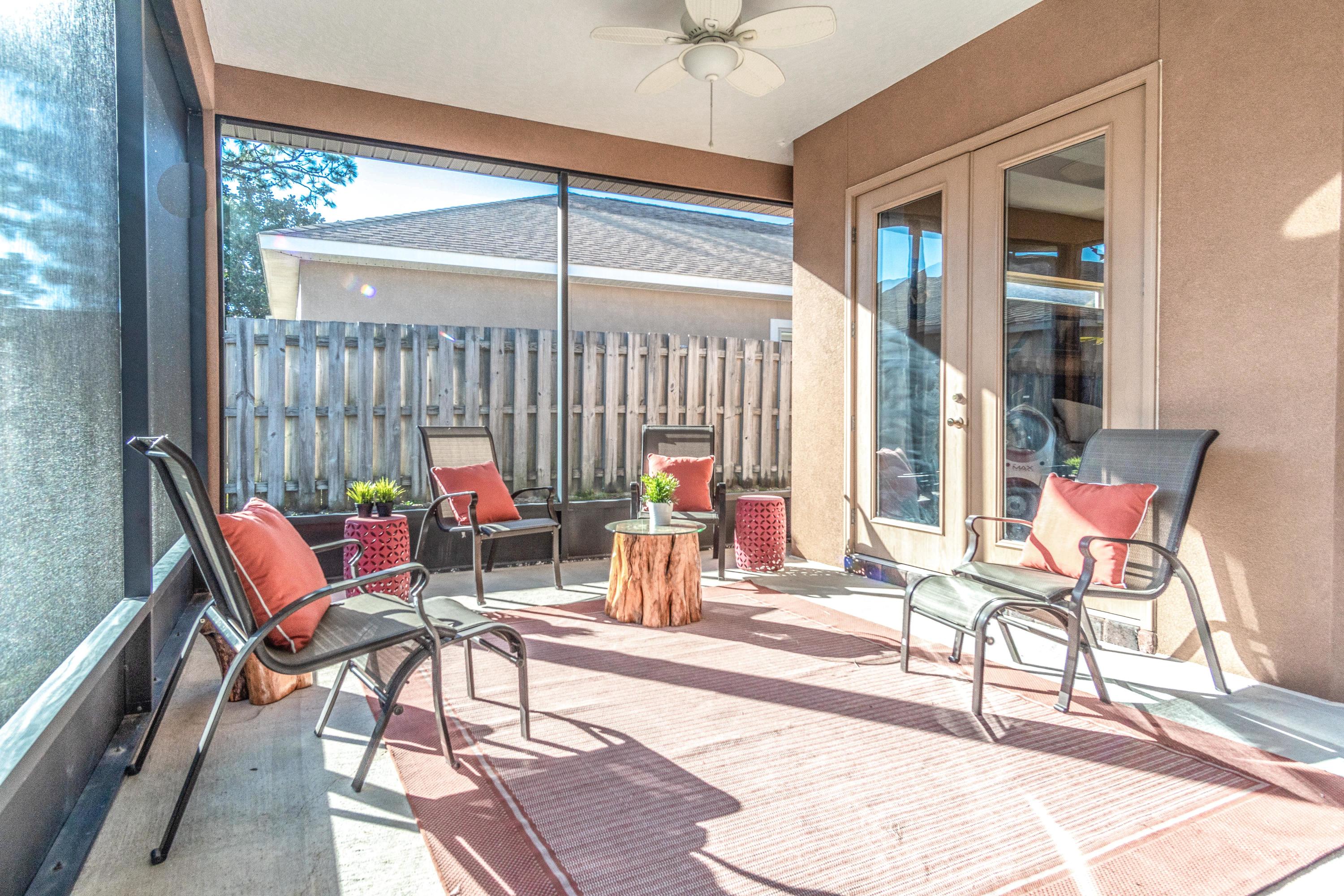 CHARDONNAY ESTATES - Residential