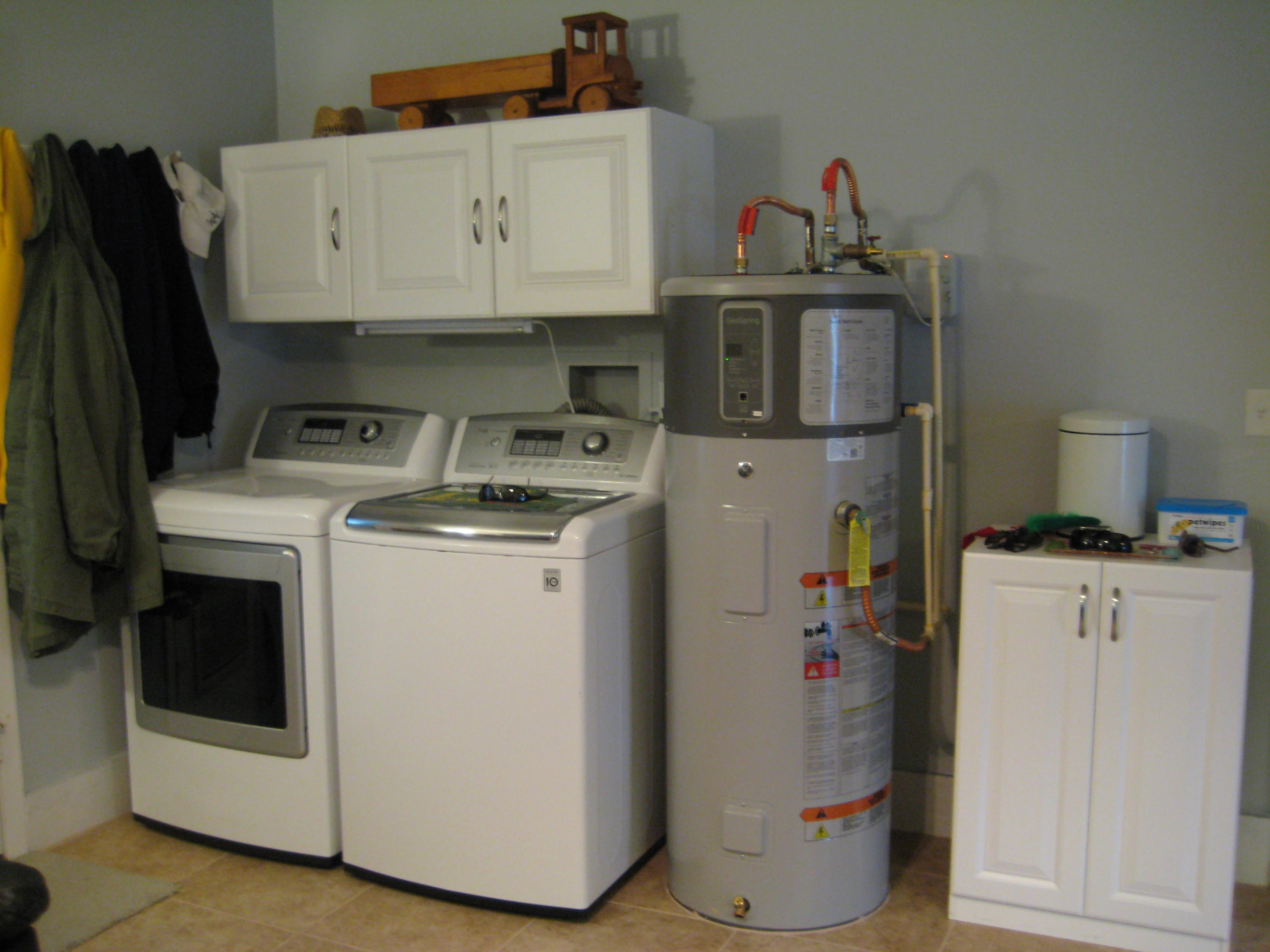 OAKRIDGE MANOR - Residential