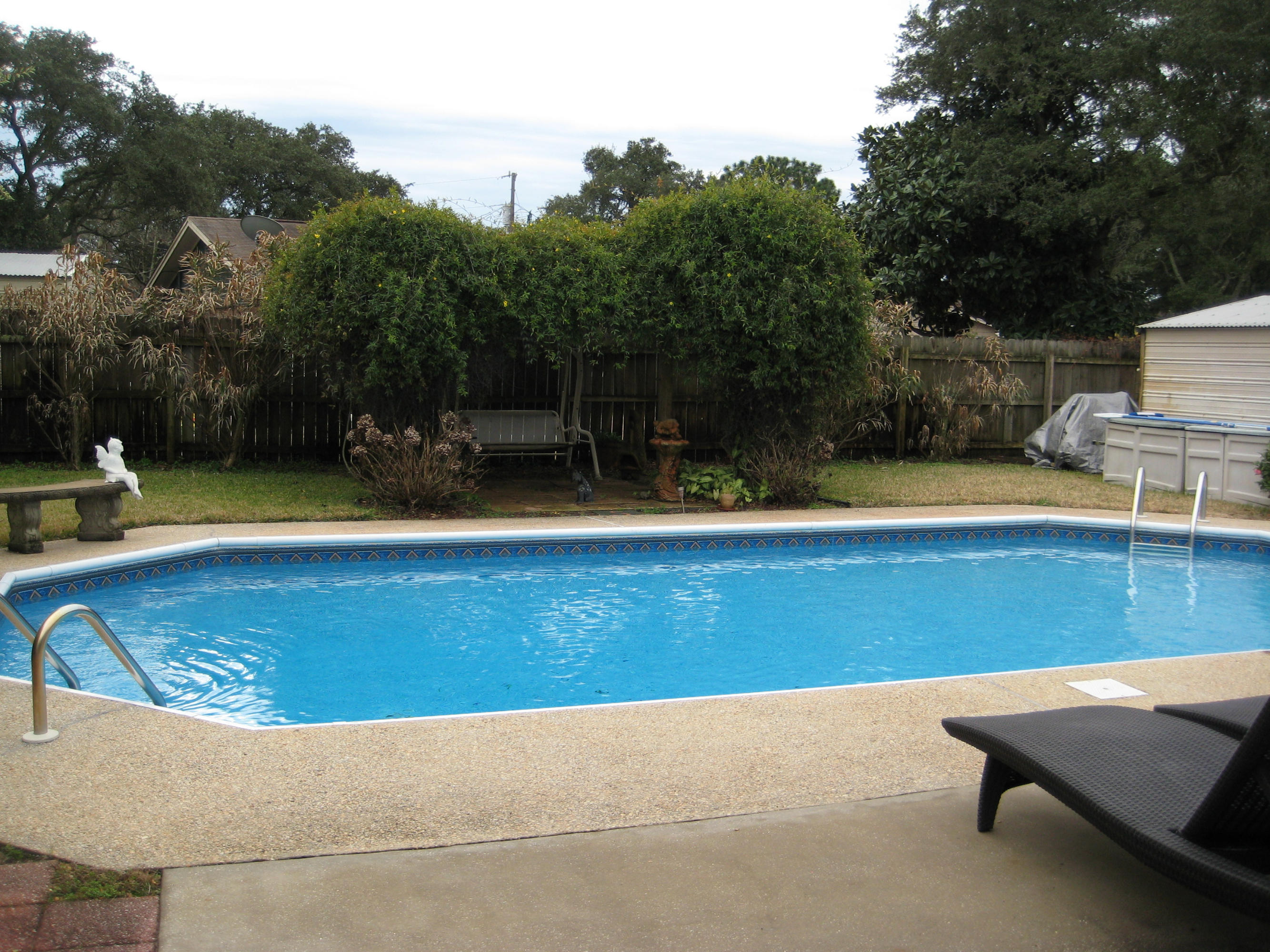 OAKRIDGE MANOR - Residential