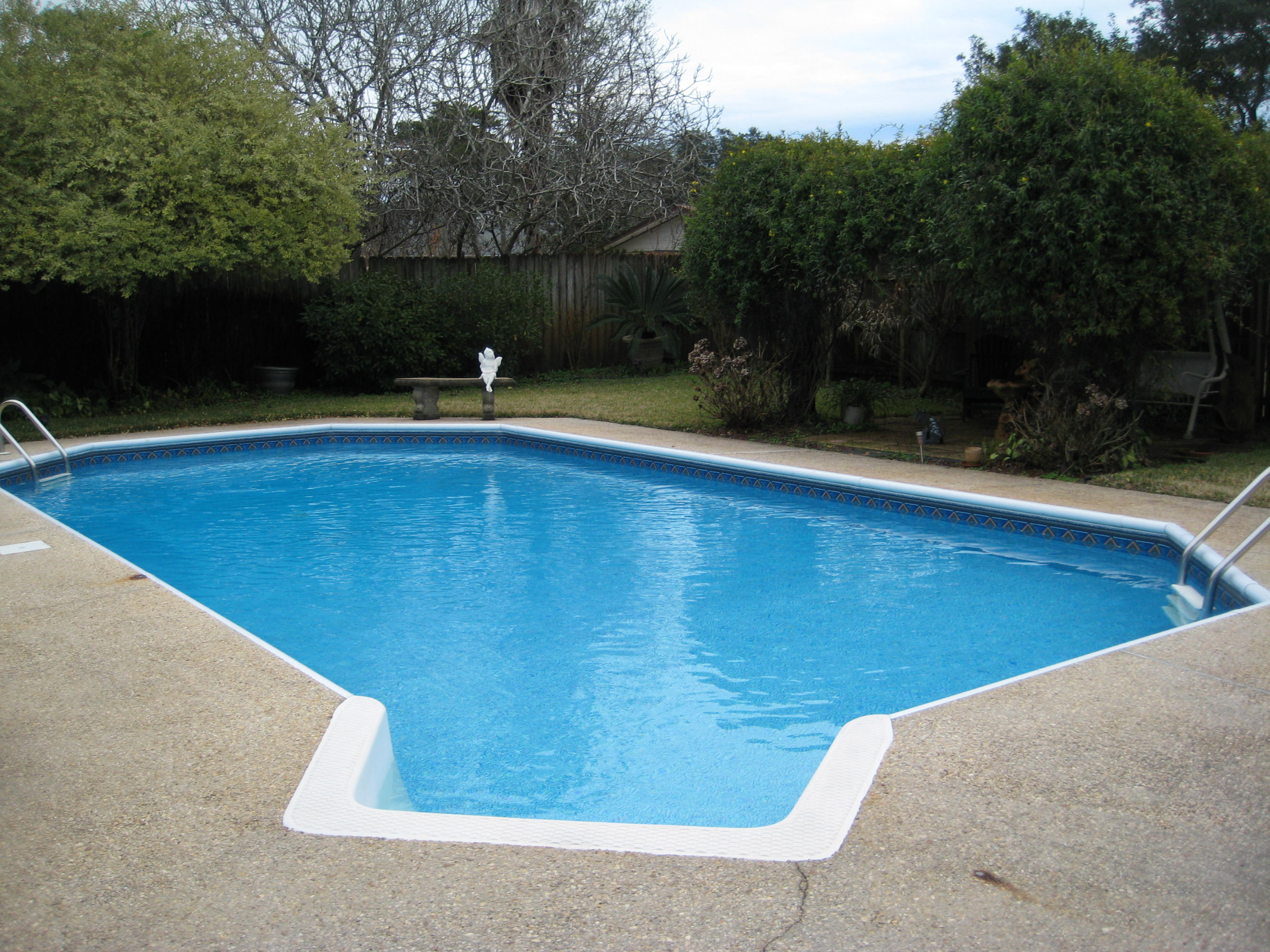 OAKRIDGE MANOR - Residential