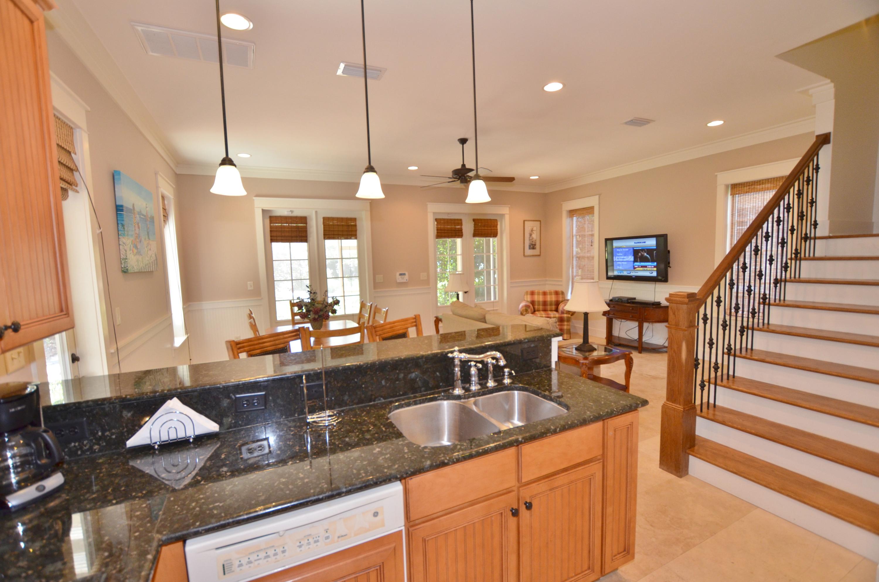 BUNGALOS AT SANDESTIN - Residential Lease