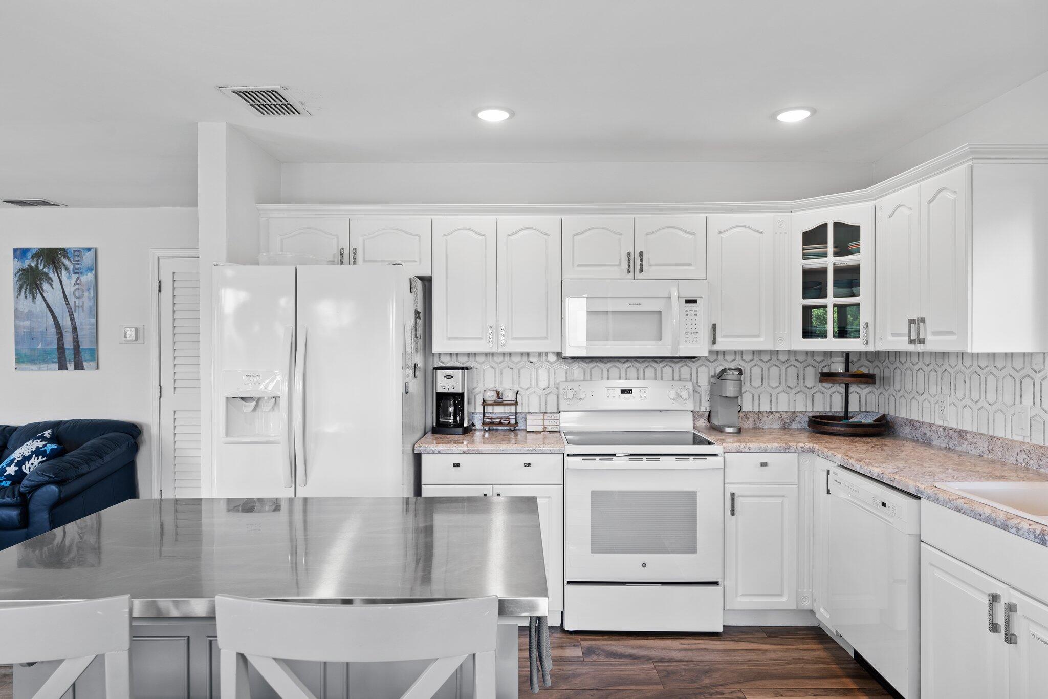 FAIRWAYS THE - Residential