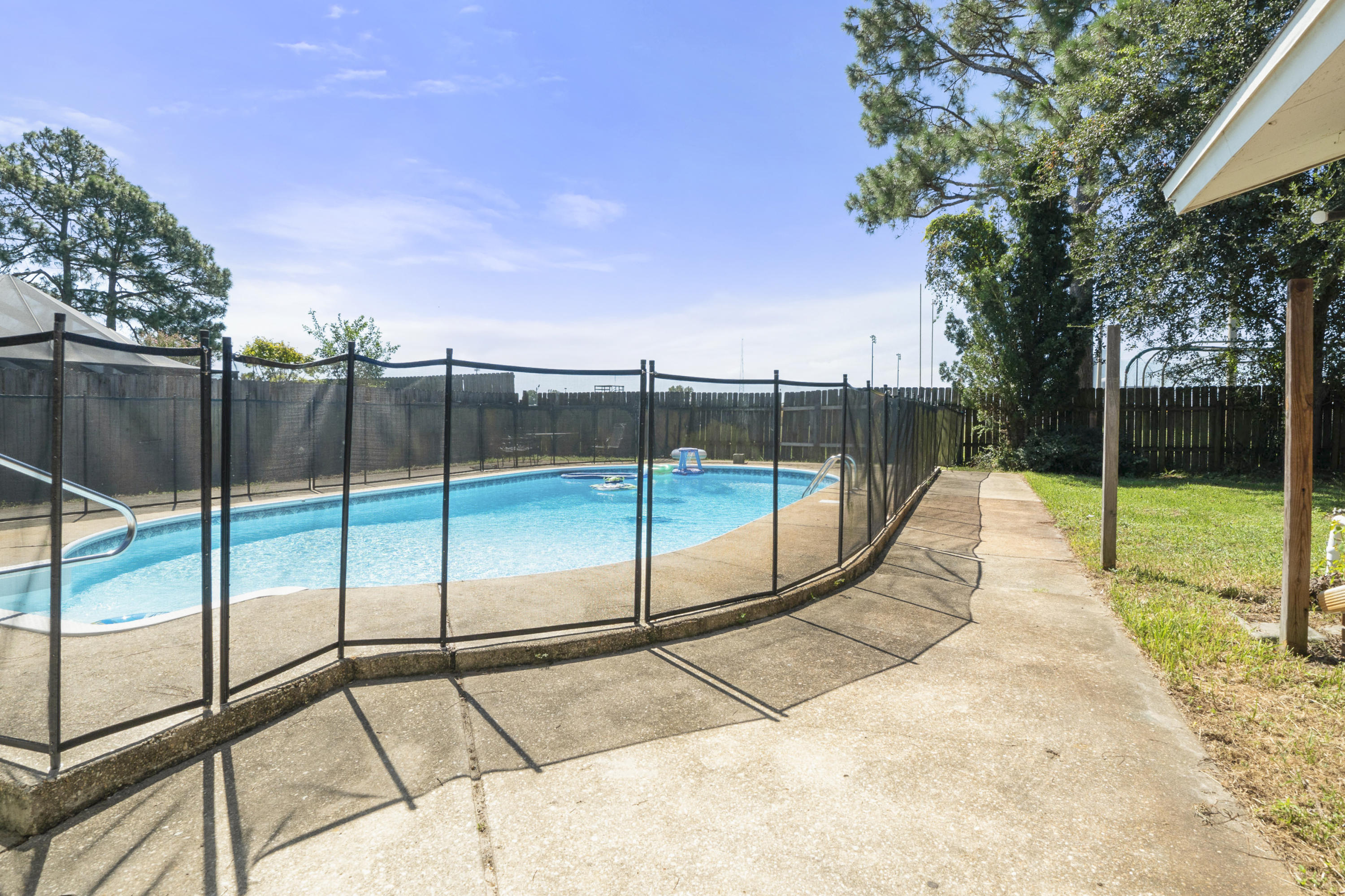 FOREST MANOR 1ST ADDN - Residential