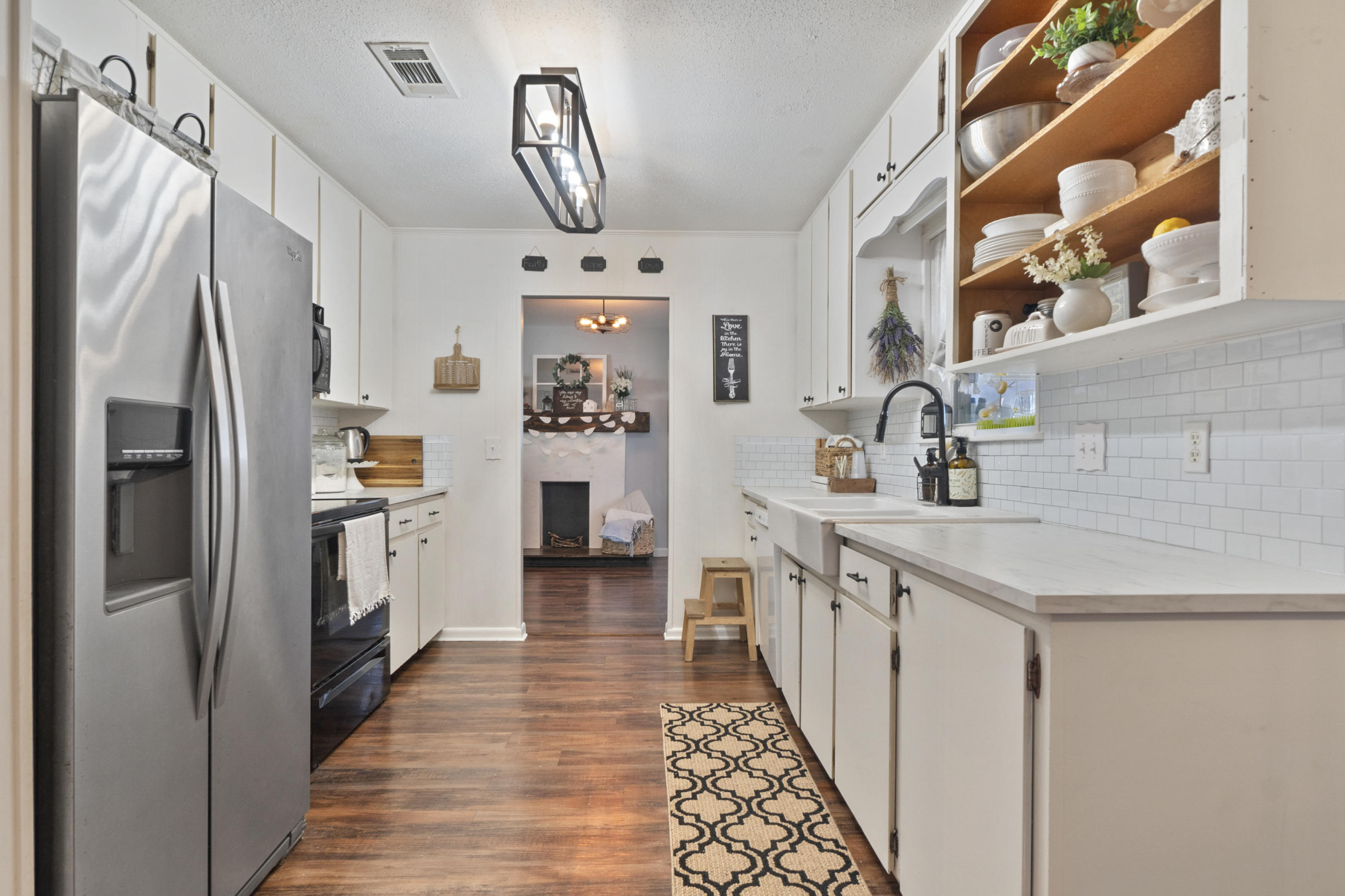 FOREST MANOR 1ST ADDN - Residential