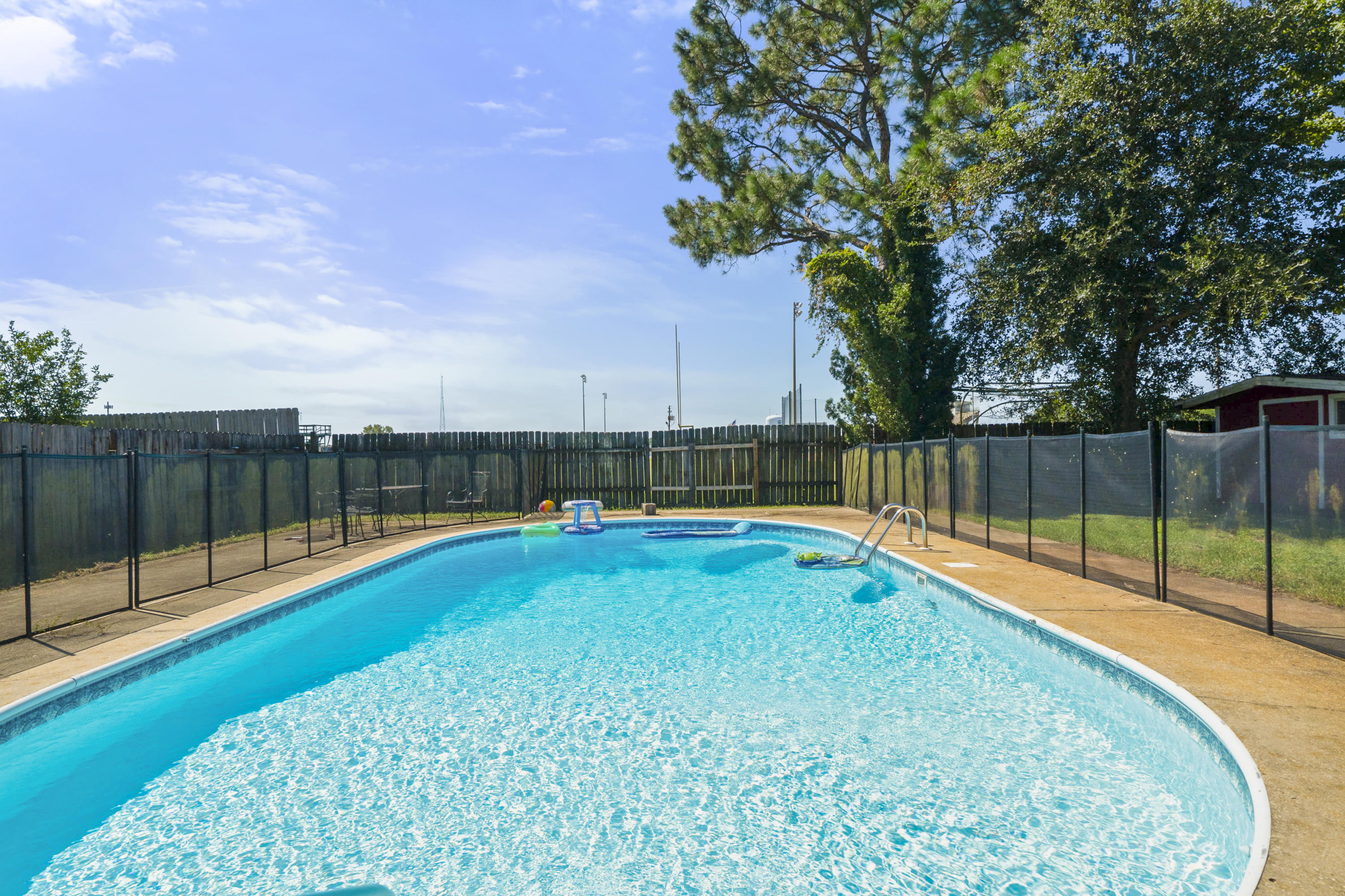 FOREST MANOR 1ST ADDN - Residential