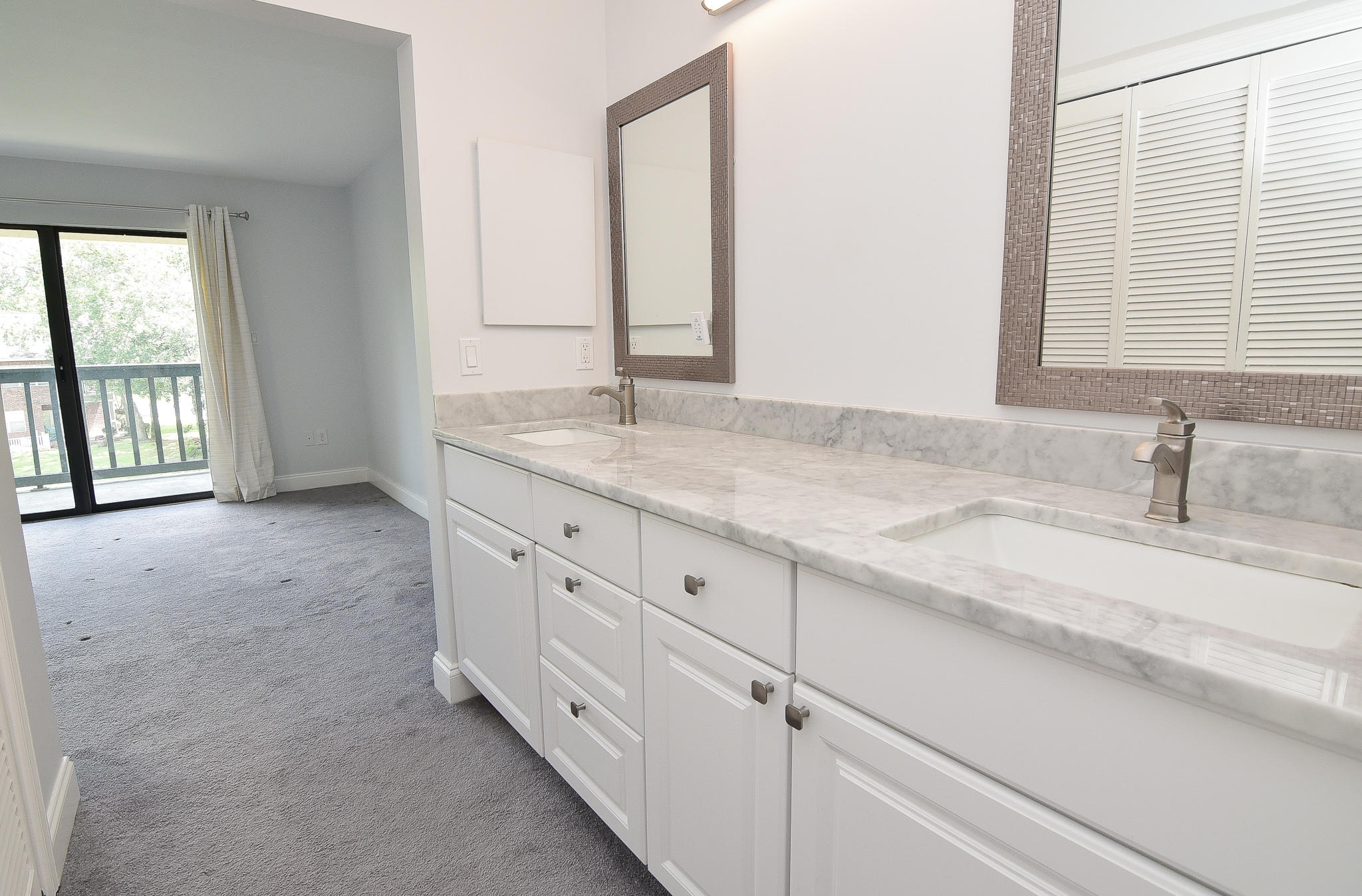 LAKESIDE CONDO AT BLUEWATER BAY - Residential