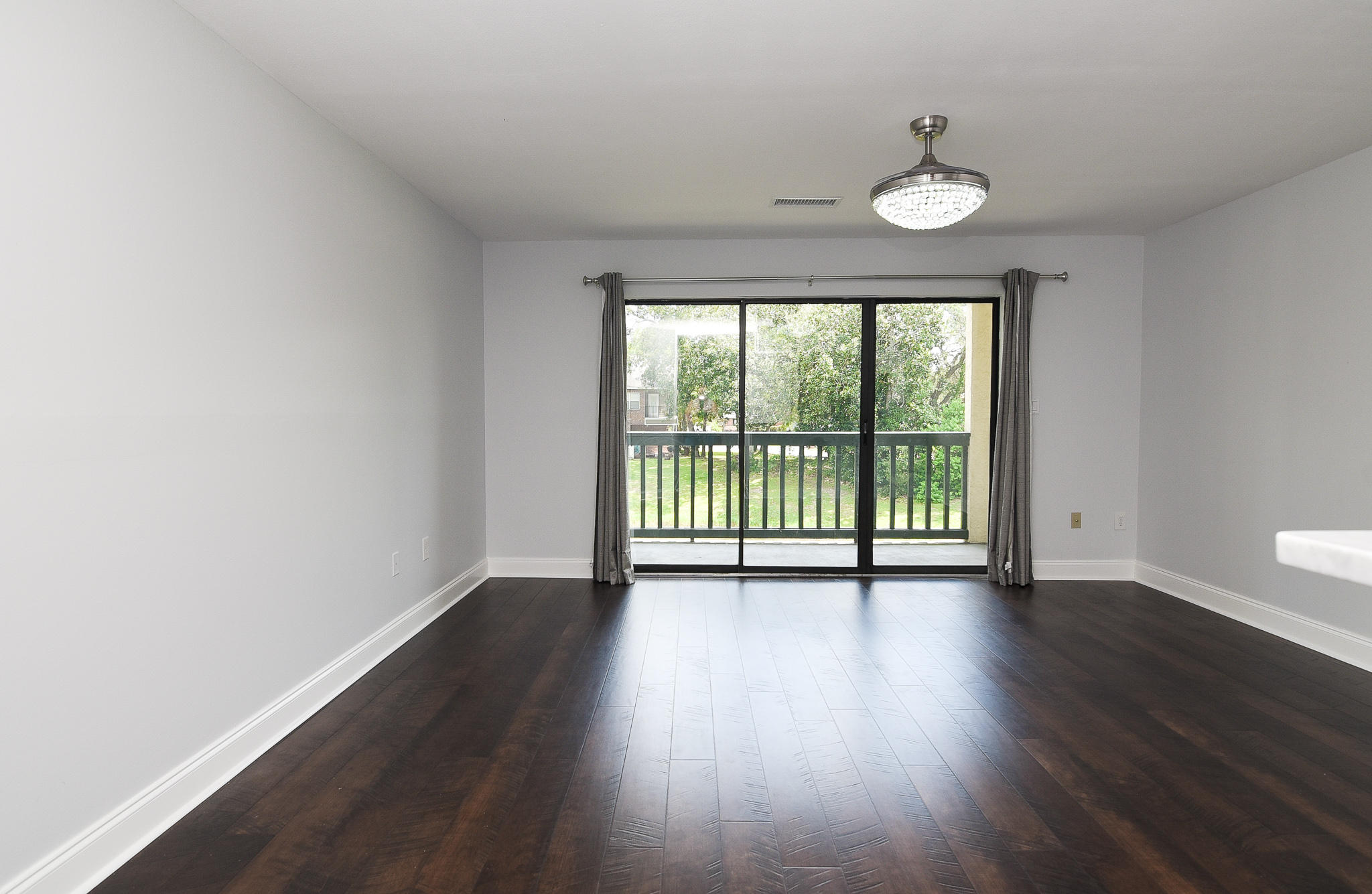 LAKESIDE CONDO AT BLUEWATER BAY - Residential