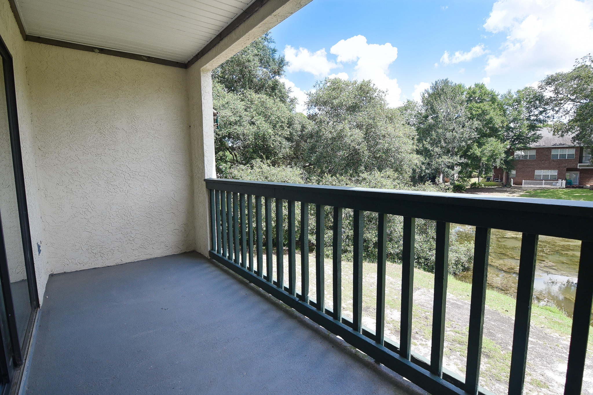 LAKESIDE CONDO AT BLUEWATER BAY - Residential