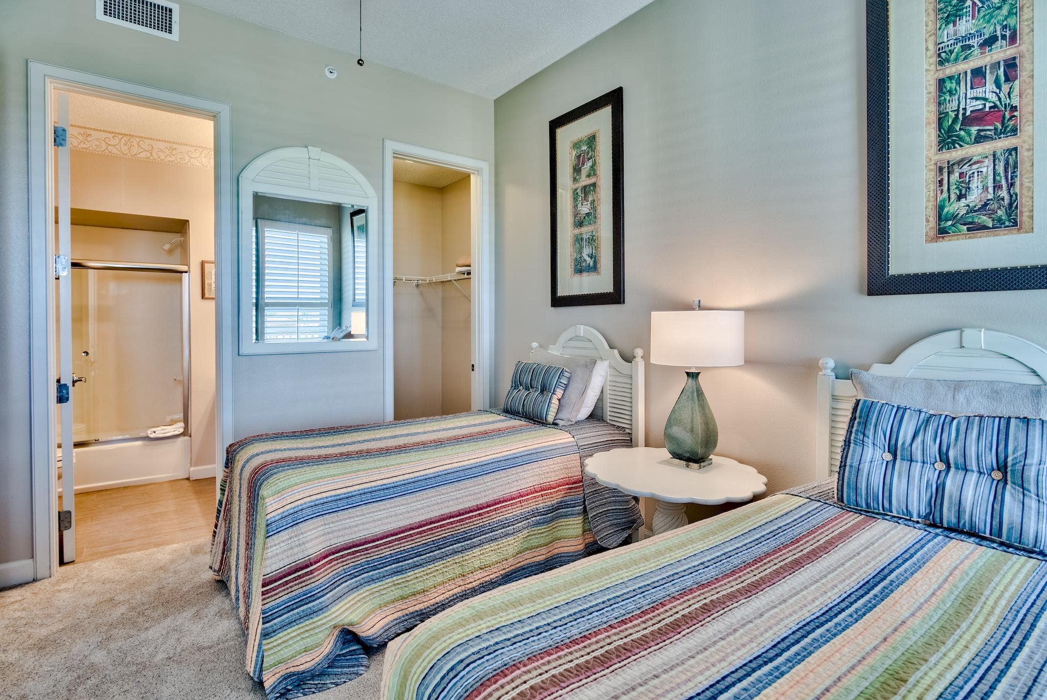 CRESCENT AT MIRAMAR BEACH THE - Residential