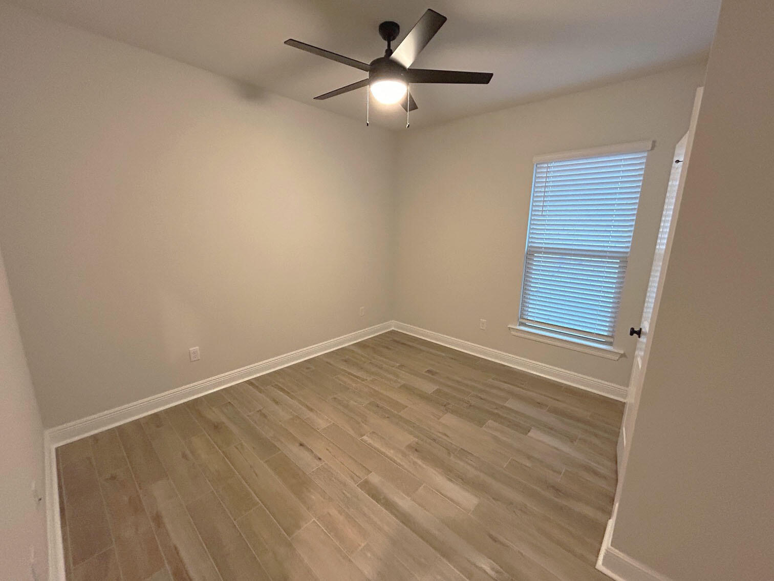 HAMMOCK BAY - BIRD SONG - Residential