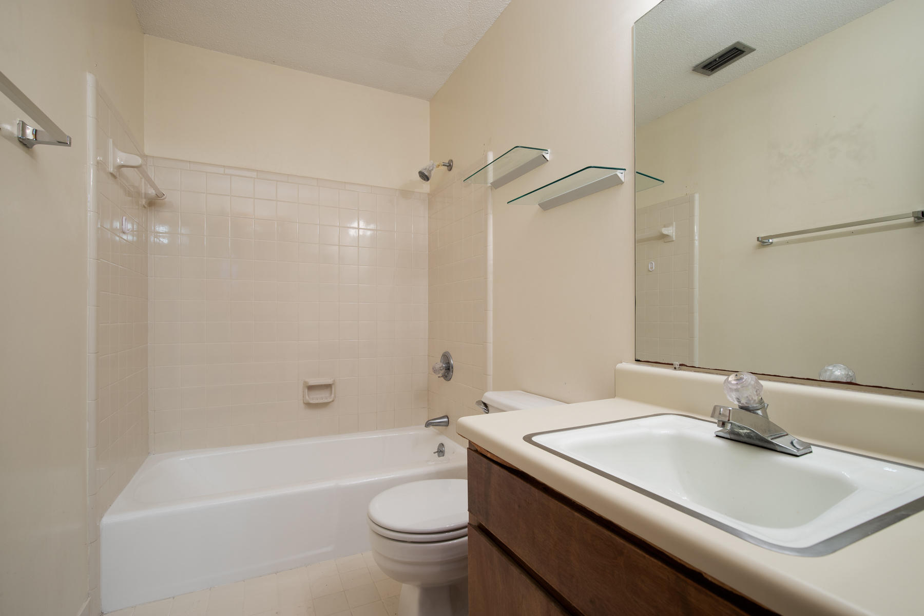 GARDEN VILLAS PH 1 - Residential