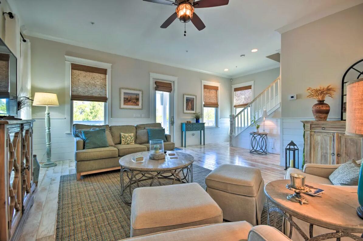 HIGHLAND PARKS - Residential