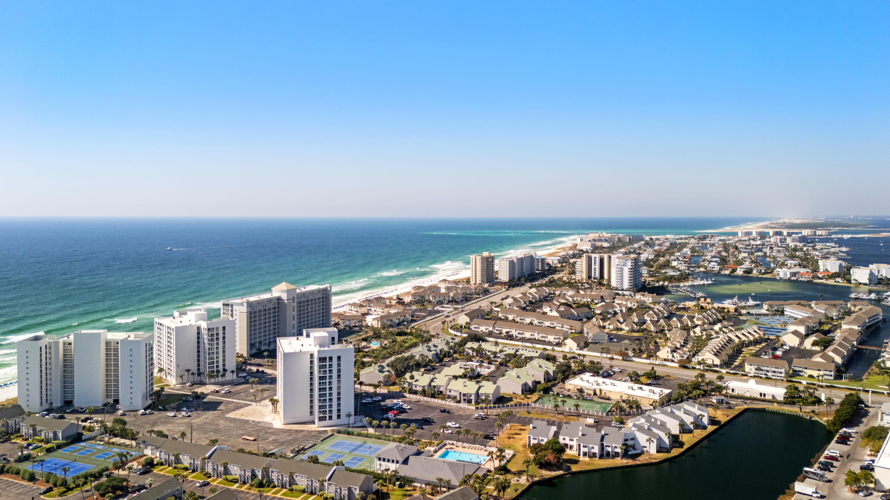 SHORELINE TOWERS 1 - Residential