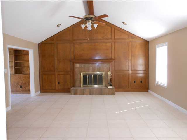 MARY ESTHER MANOR - Residential Lease