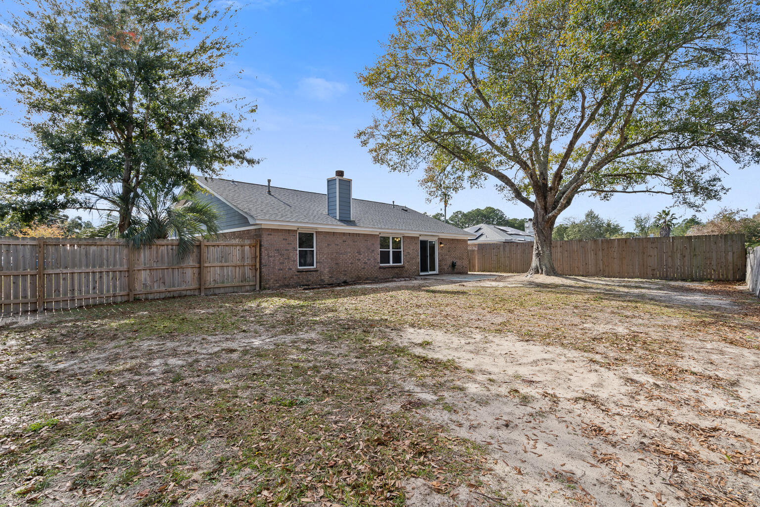 WOODRIDGE MANOR - Residential