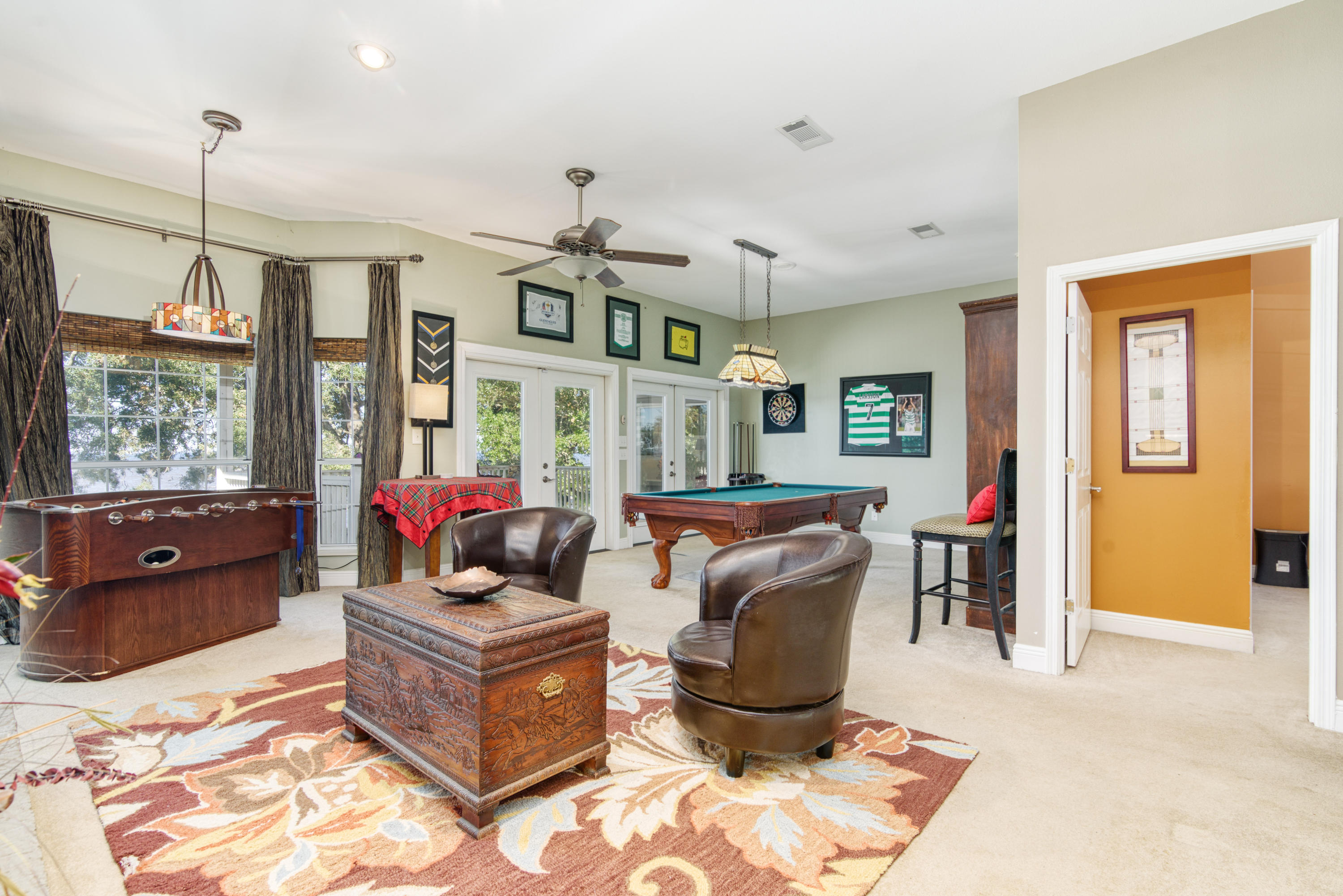 HICKORY SHORES - Residential