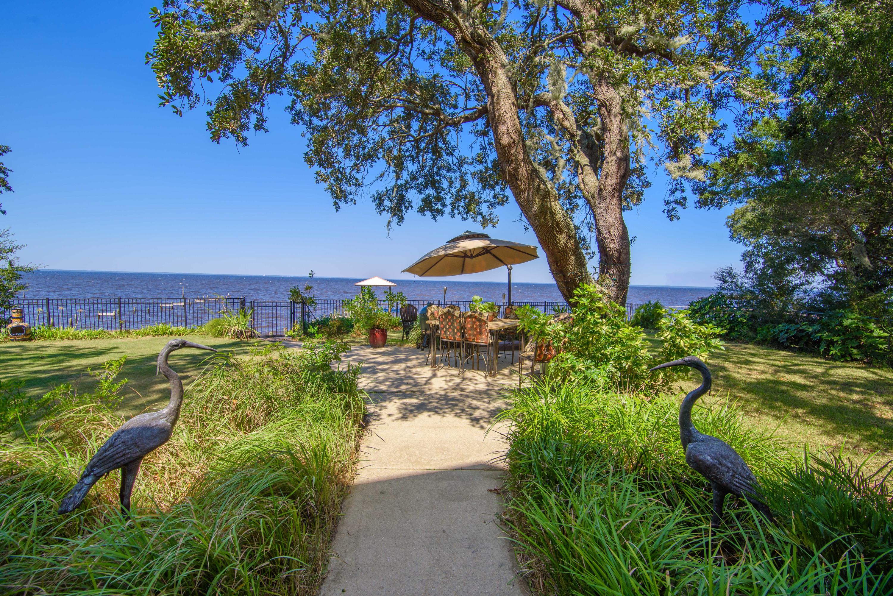 HICKORY SHORES - Residential