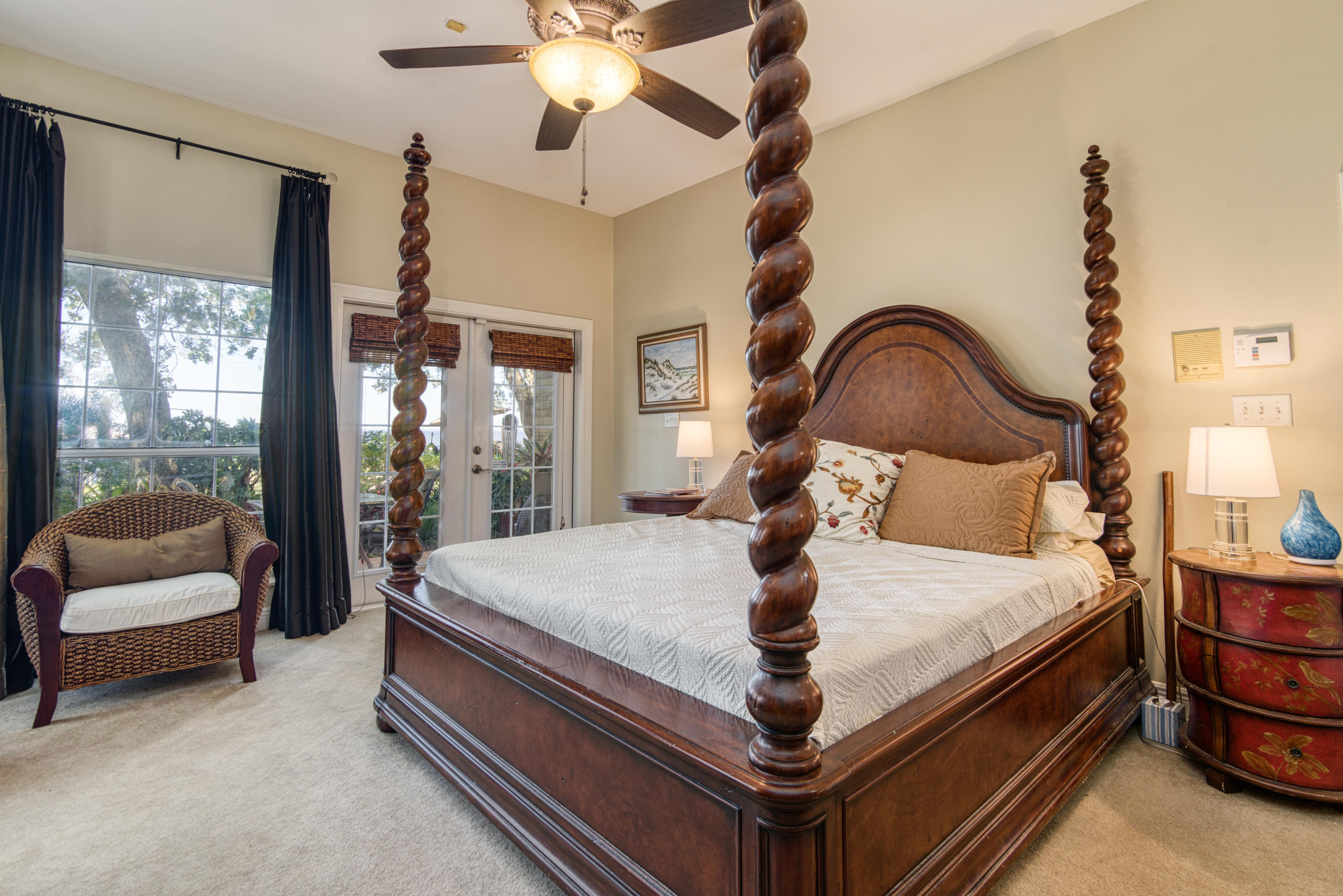 HICKORY SHORES - Residential
