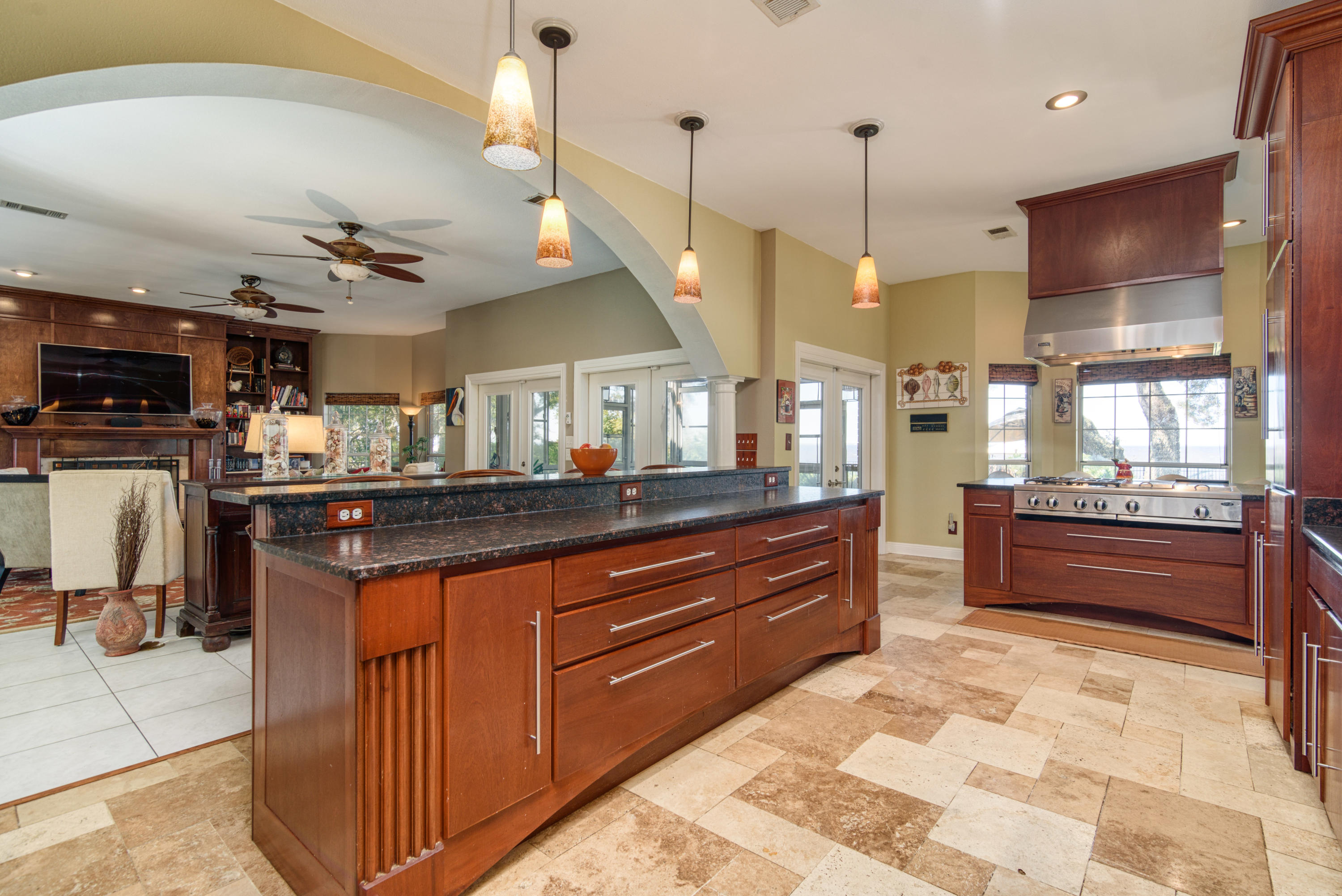 HICKORY SHORES - Residential