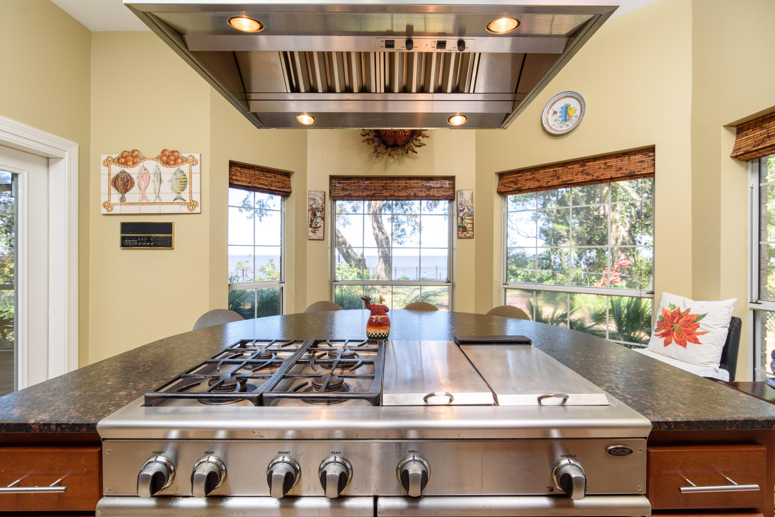 HICKORY SHORES - Residential