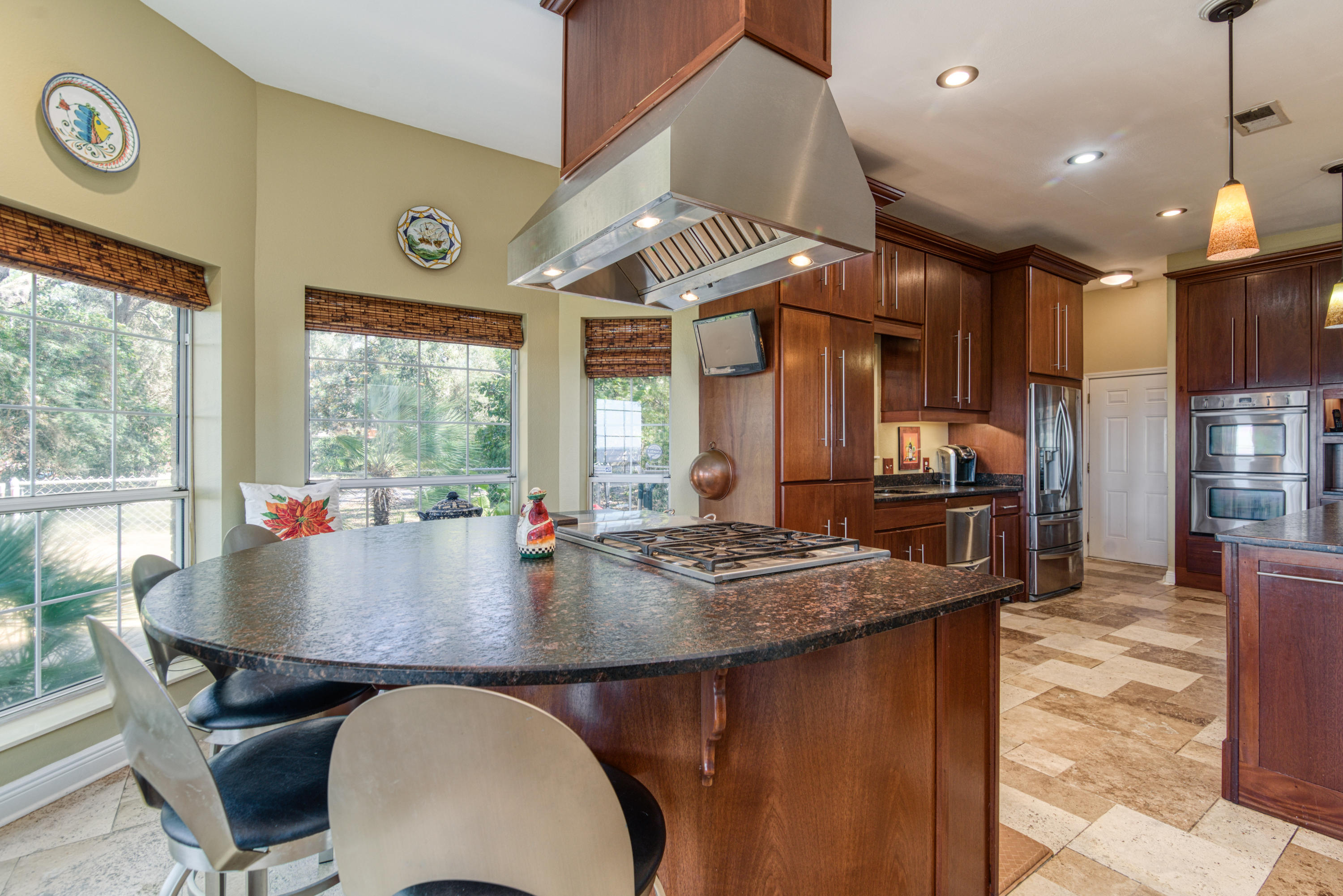 HICKORY SHORES - Residential