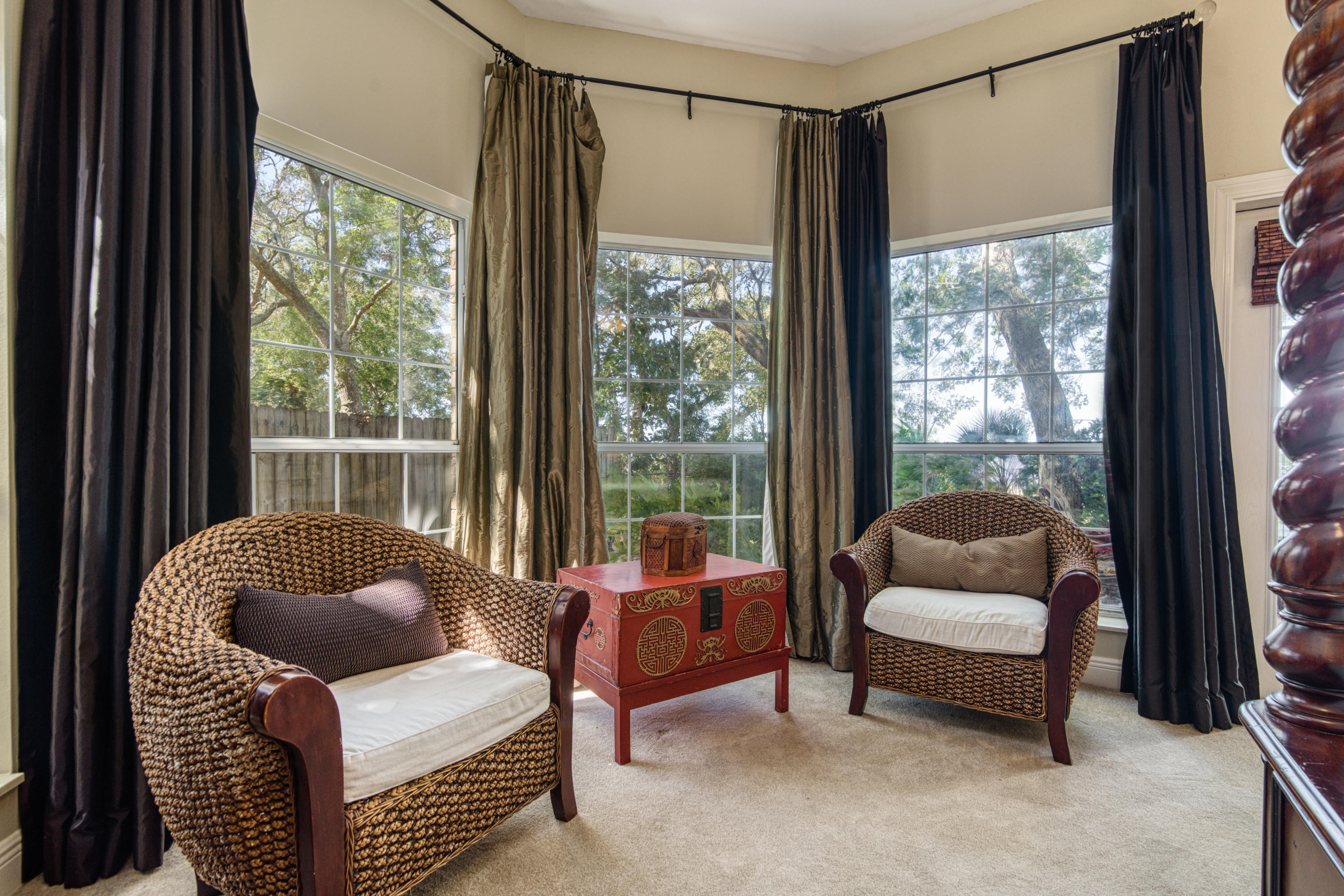 HICKORY SHORES - Residential