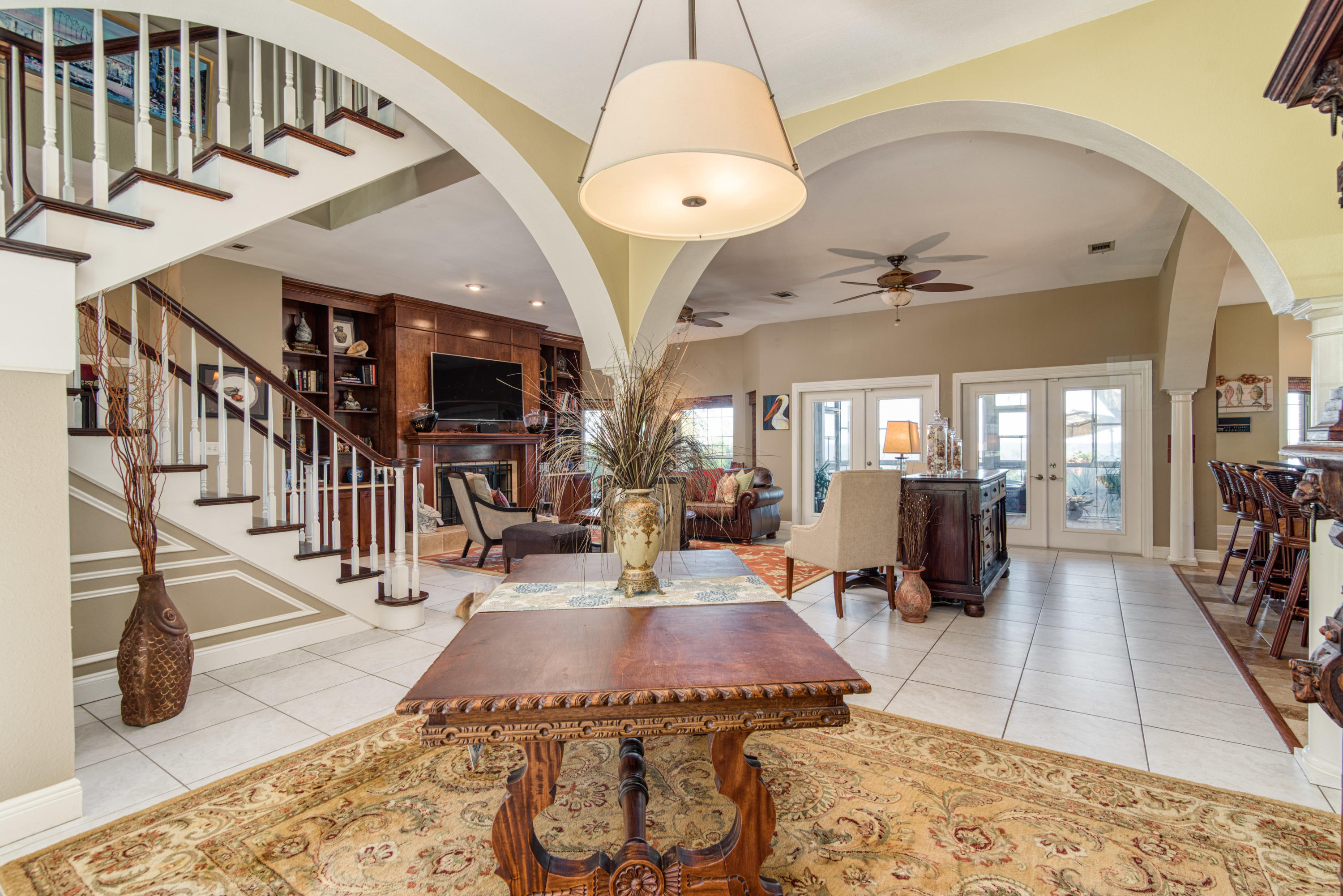 HICKORY SHORES - Residential