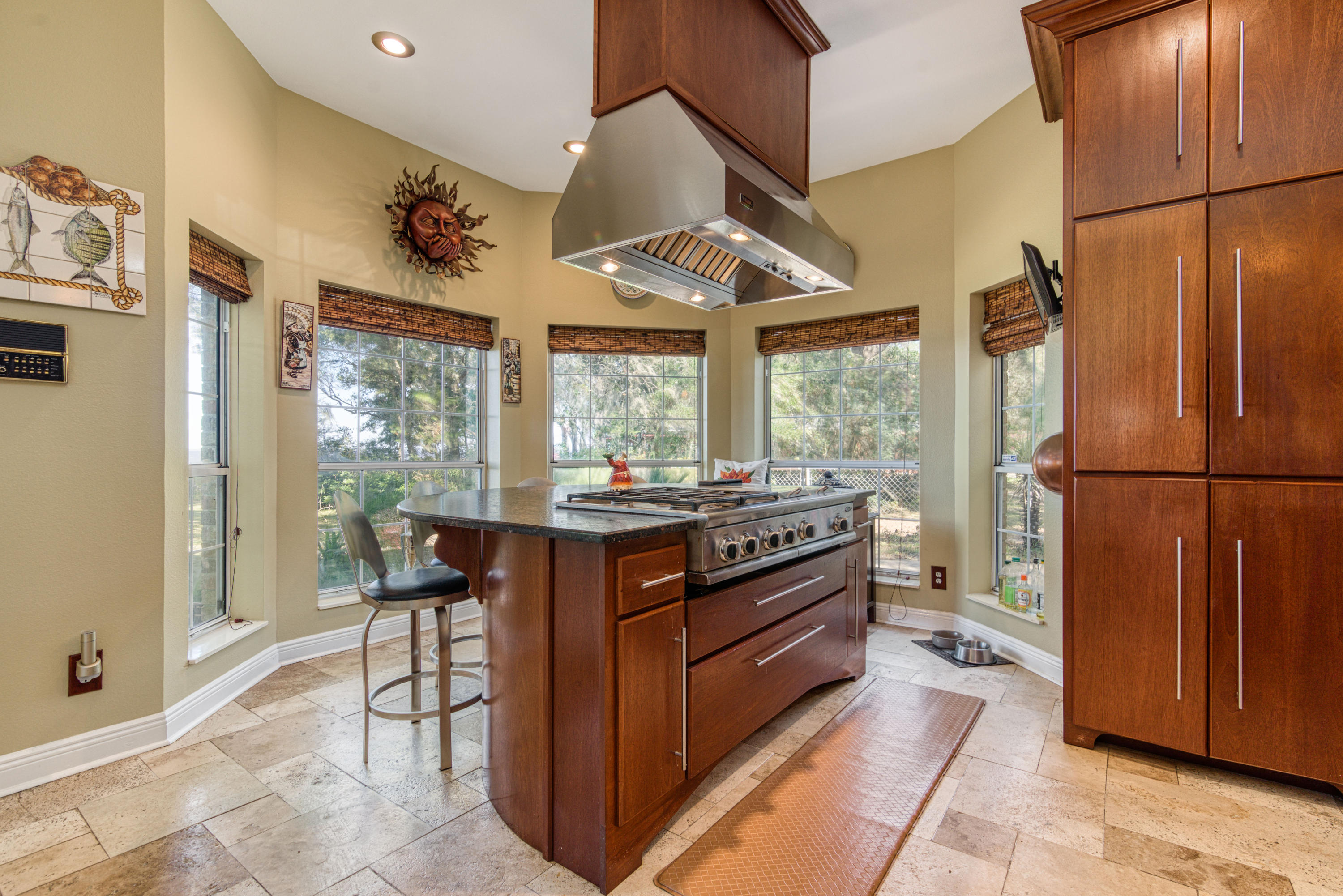 HICKORY SHORES - Residential