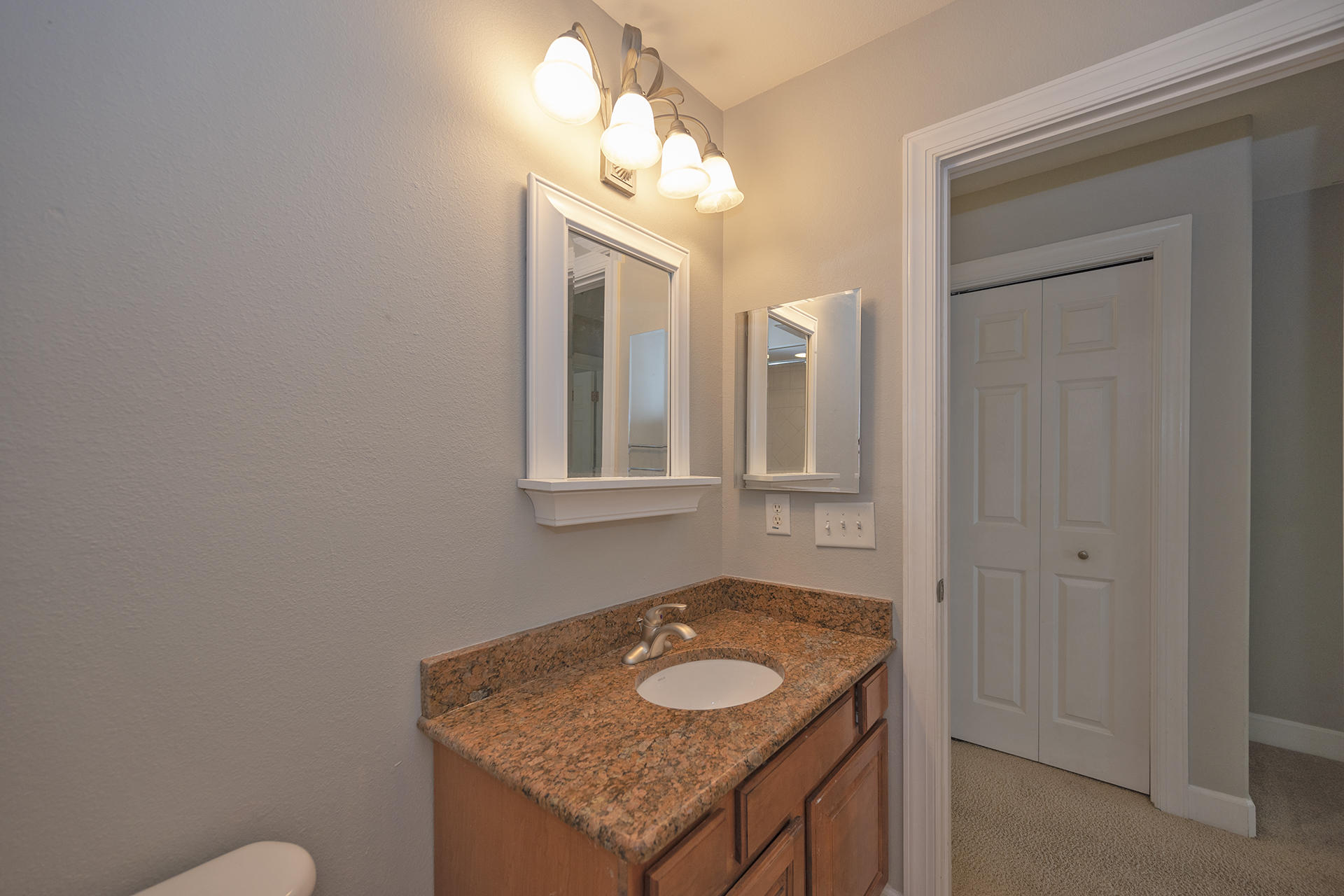 EAGLE BAY - Residential