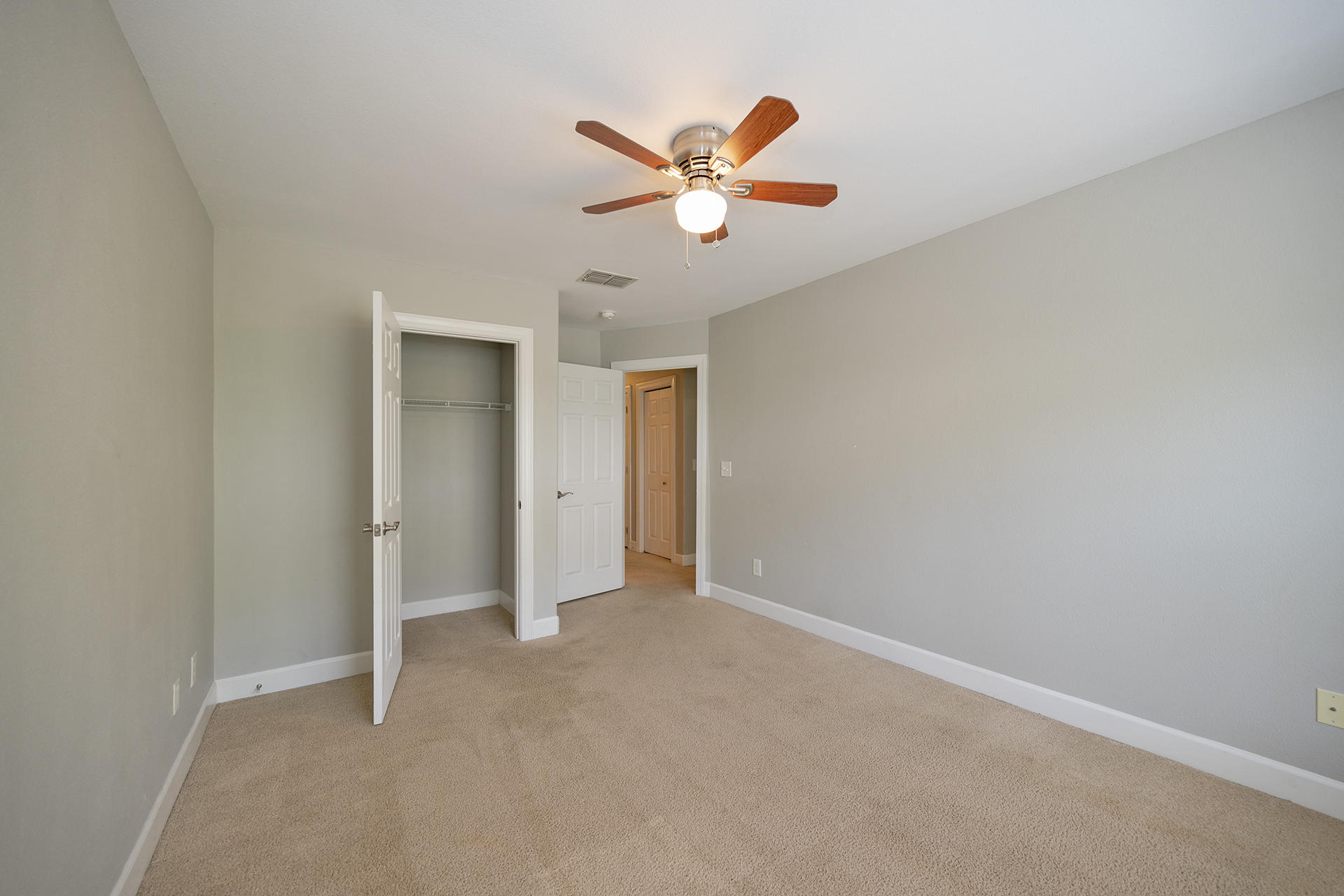 EAGLE BAY - Residential