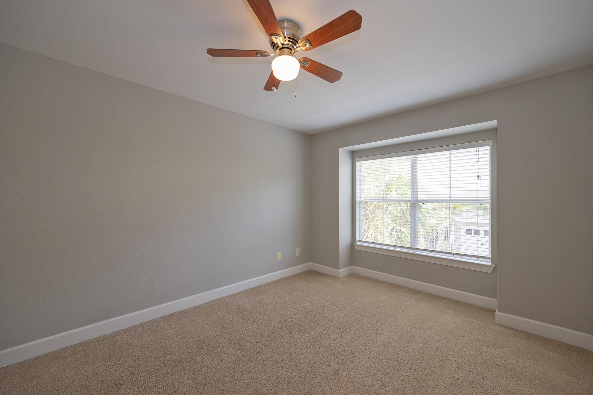 EAGLE BAY - Residential