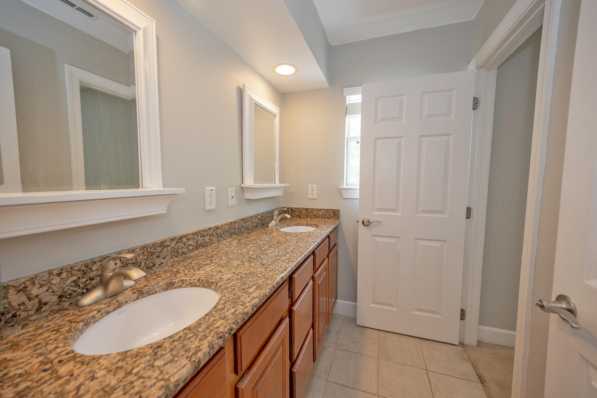 EAGLE BAY - Residential