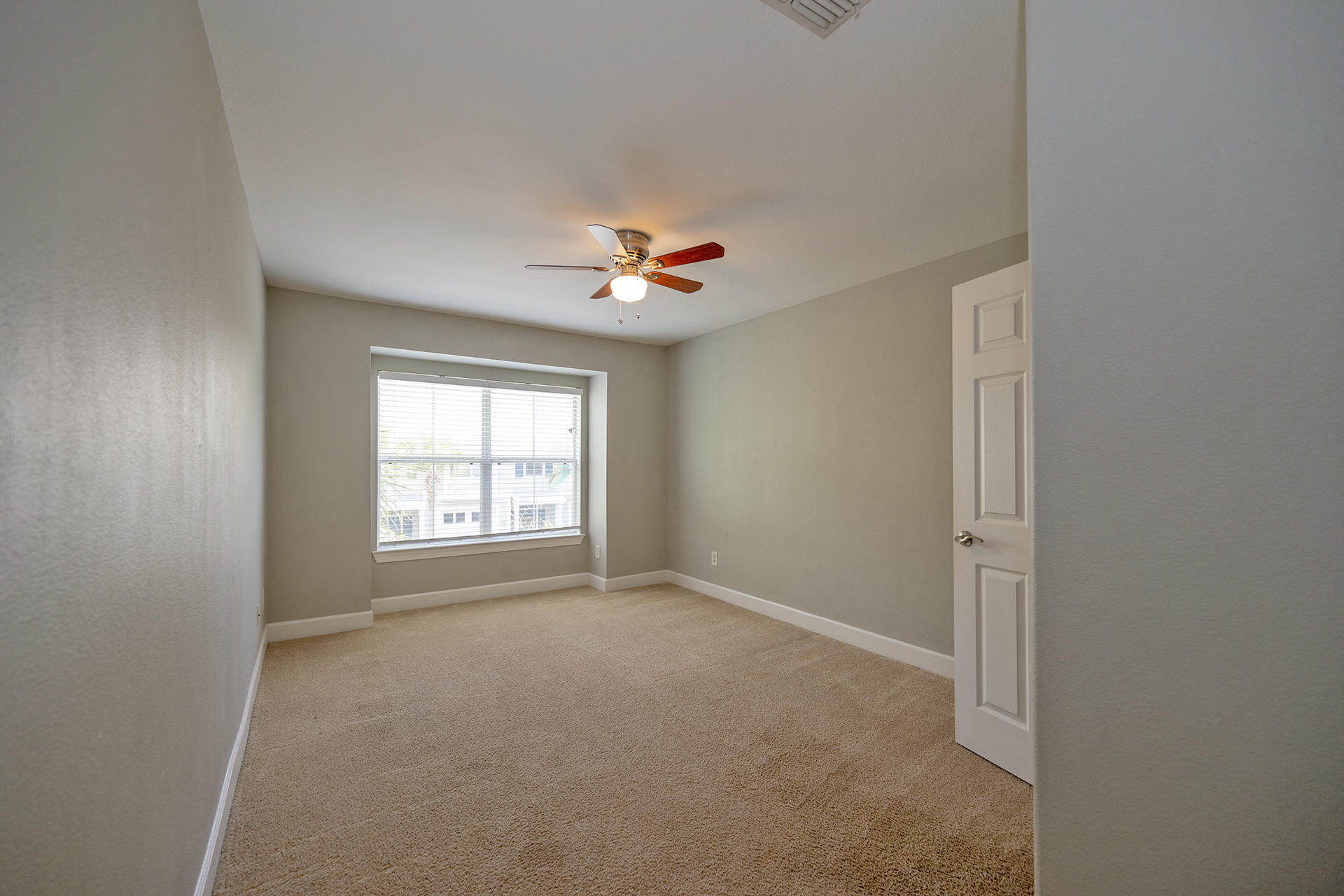 EAGLE BAY - Residential