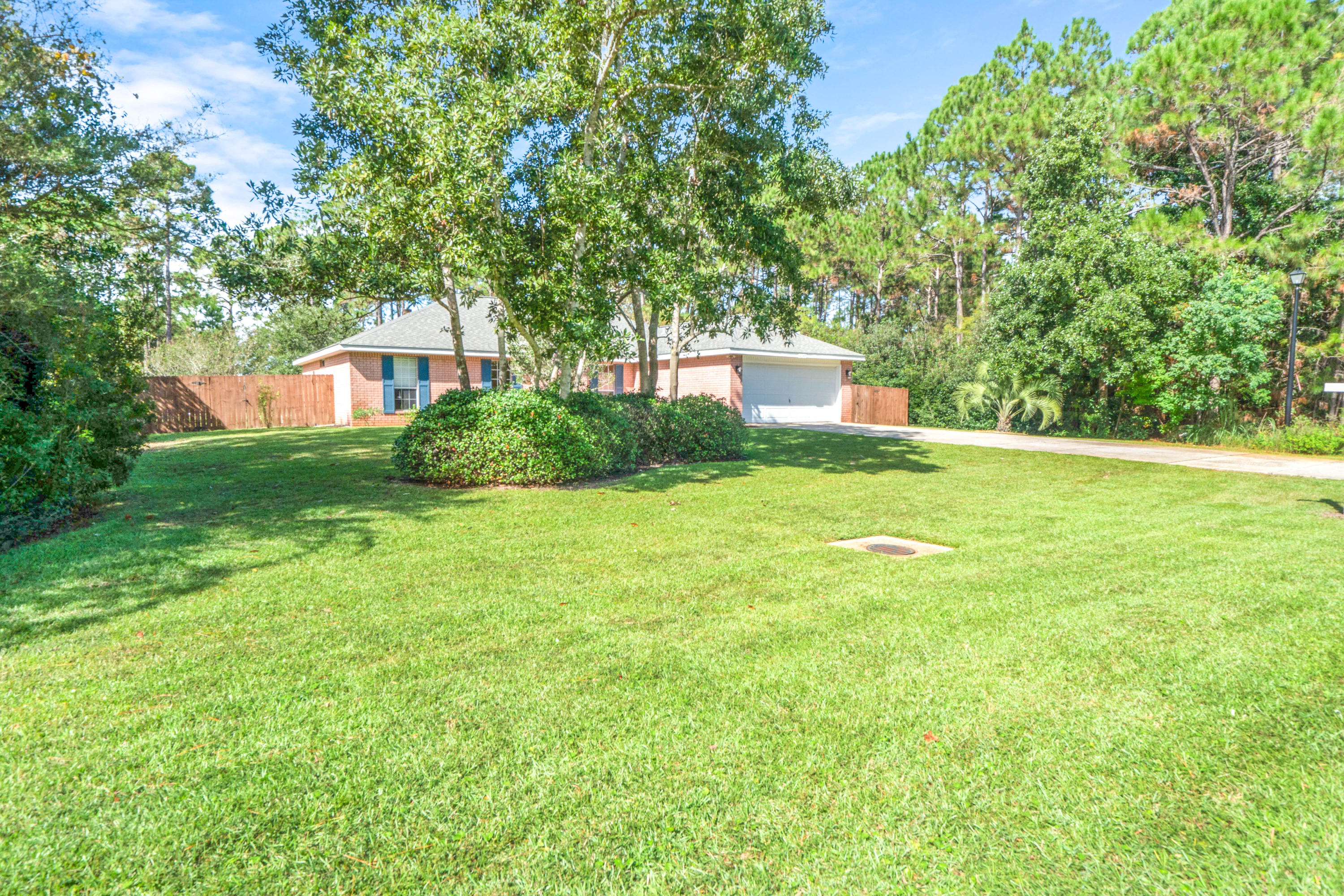 HOLLEY BY THE SEA - Residential