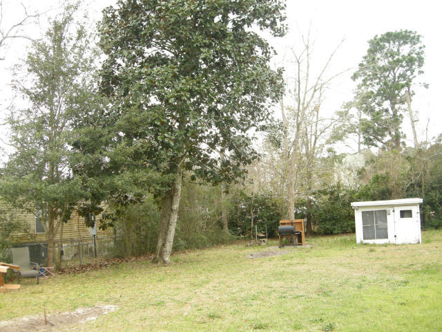 NORTHERN PINES - Land