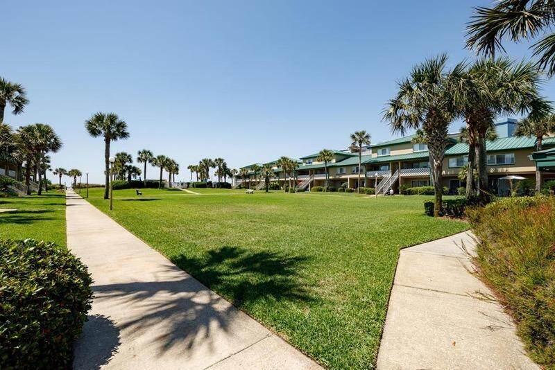 SEASPRAY CONDO - Residential