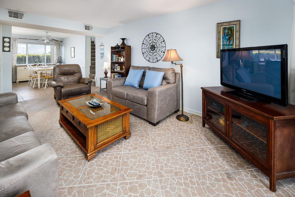 SEASPRAY CONDO - Residential