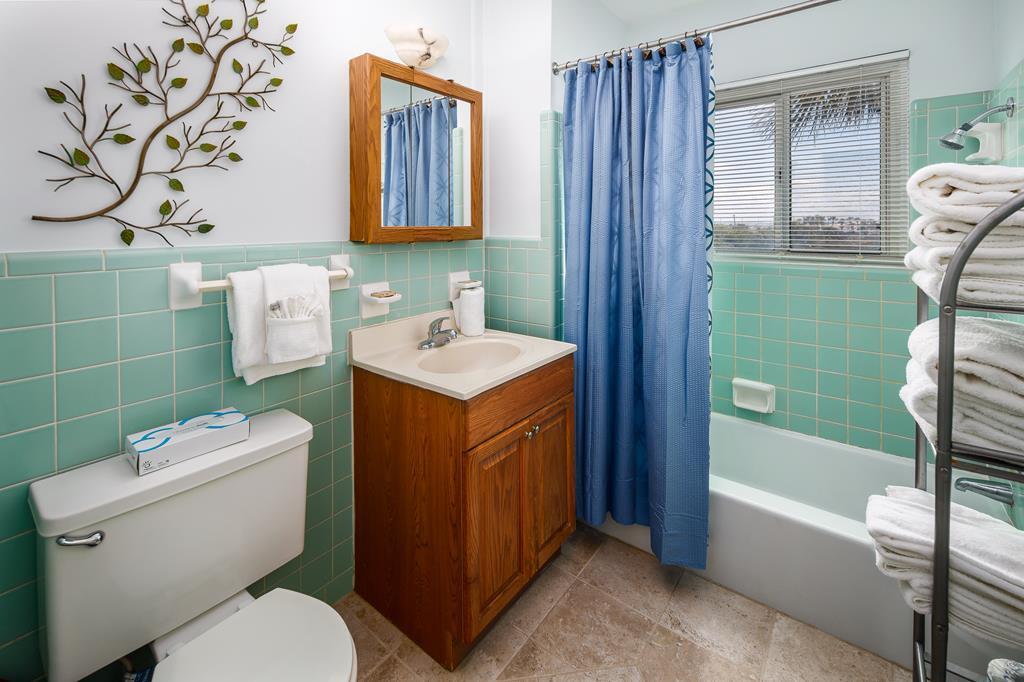 SEASPRAY CONDO - Residential