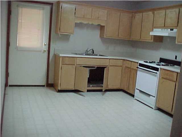 CRESTVIEW - Residential Lease