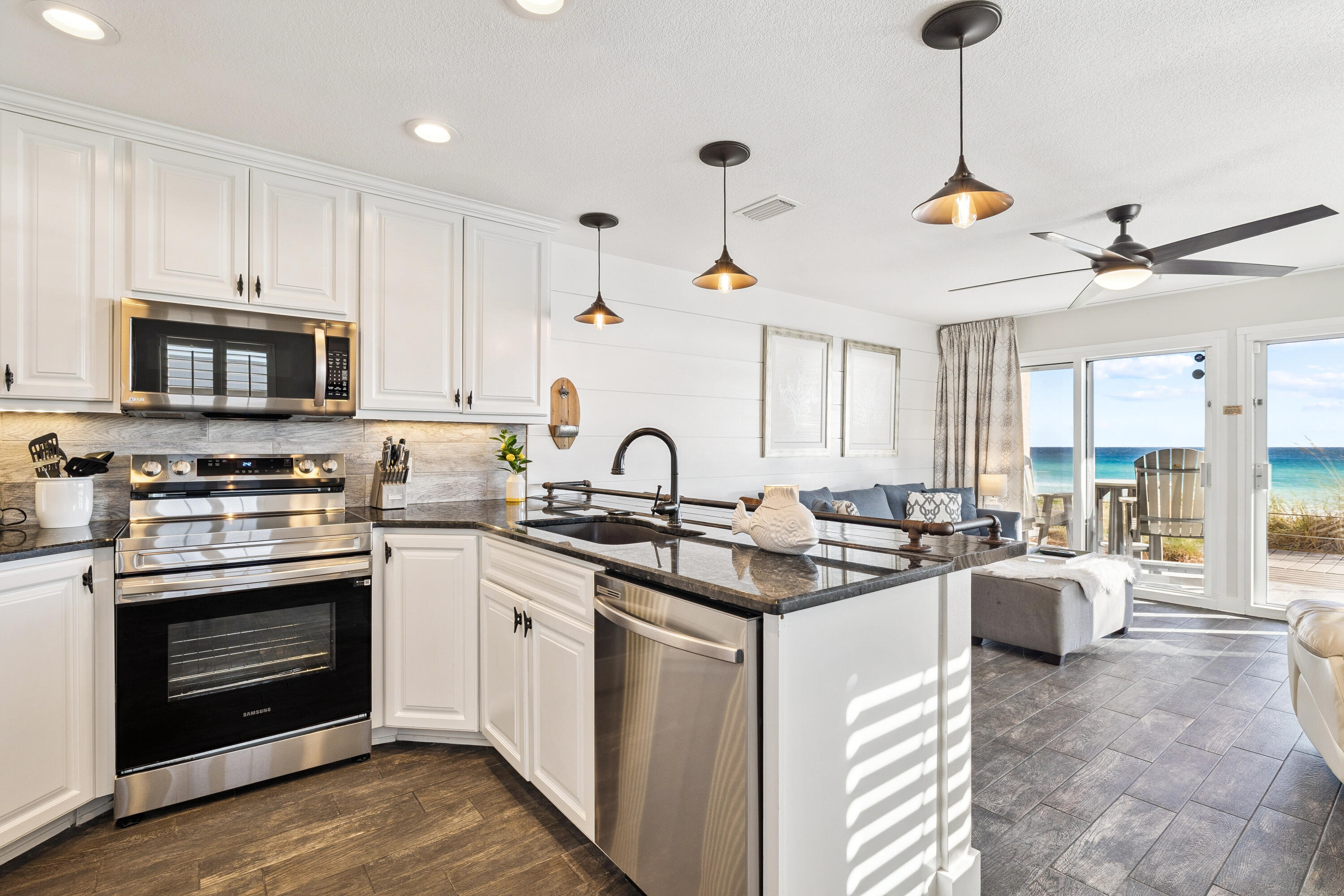 CRYSTAL SANDS CONDO - Residential