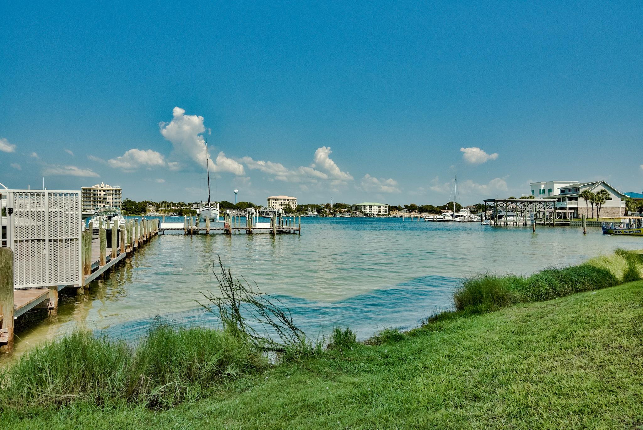 SUN KING TOWERS PH 1 - Residential