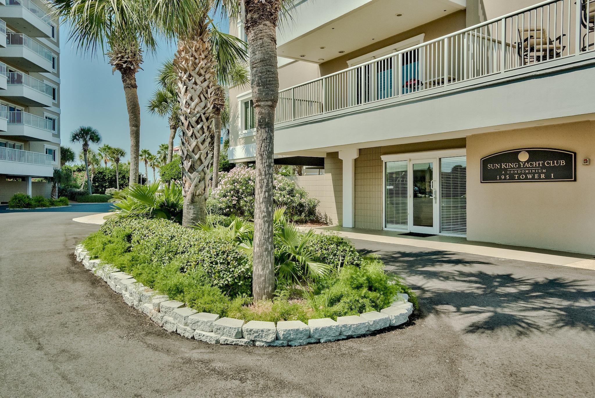 SUN KING TOWERS PH 1 - Residential