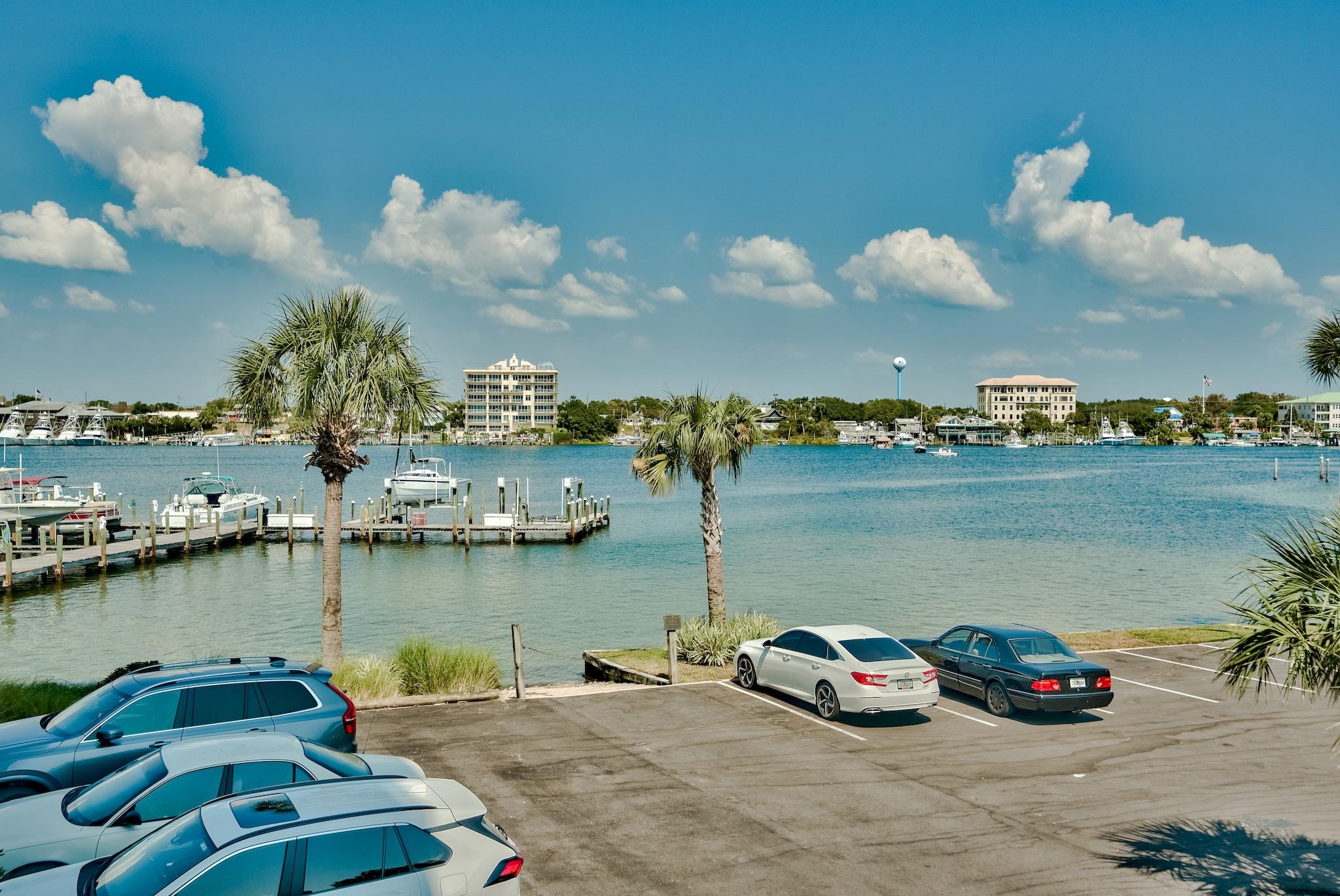 SUN KING TOWERS PH 1 - Residential