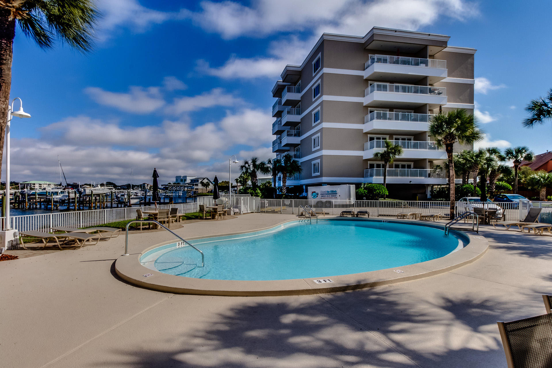 SUN KING TOWERS PH 1 - Residential