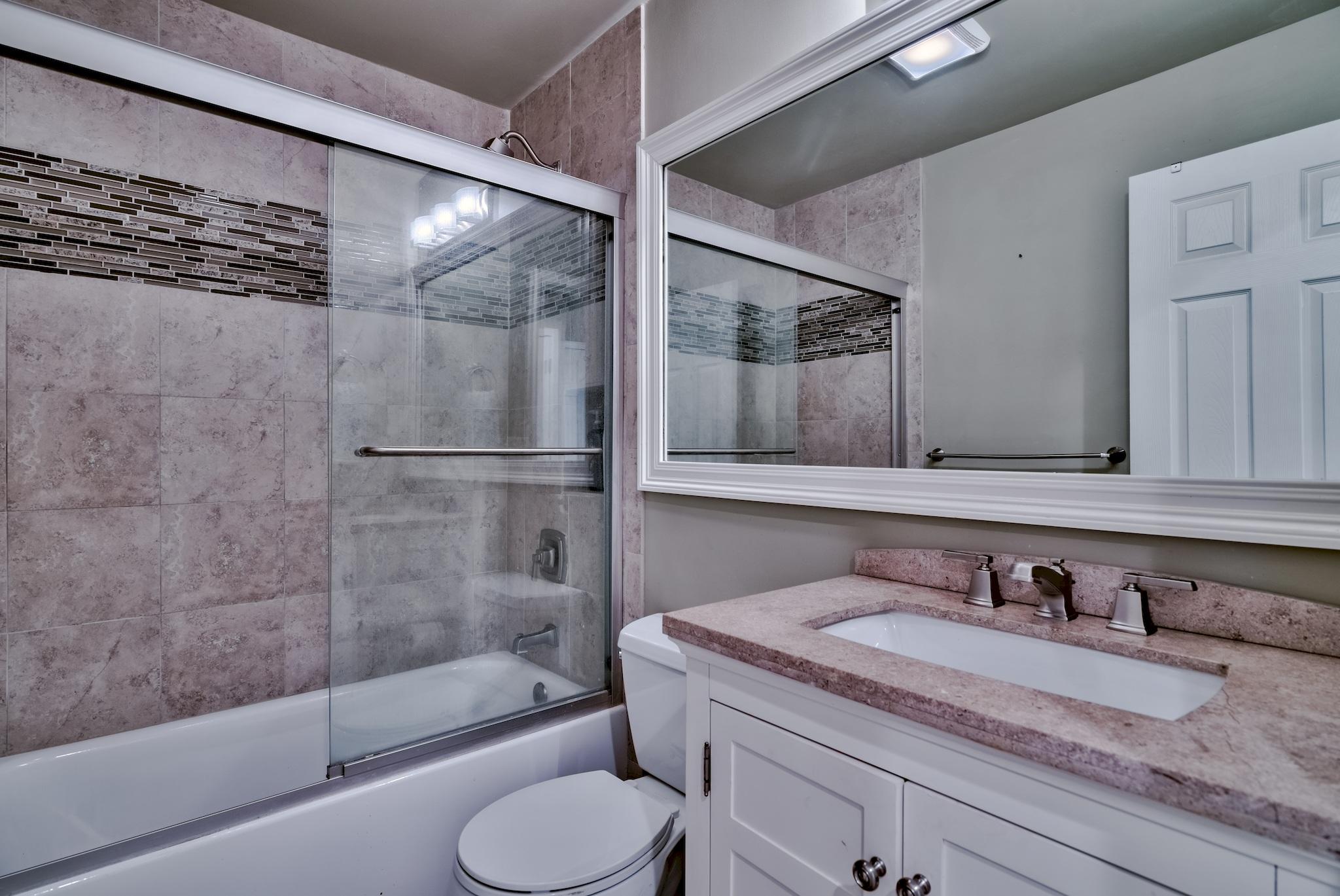 SUN KING TOWERS PH 1 - Residential